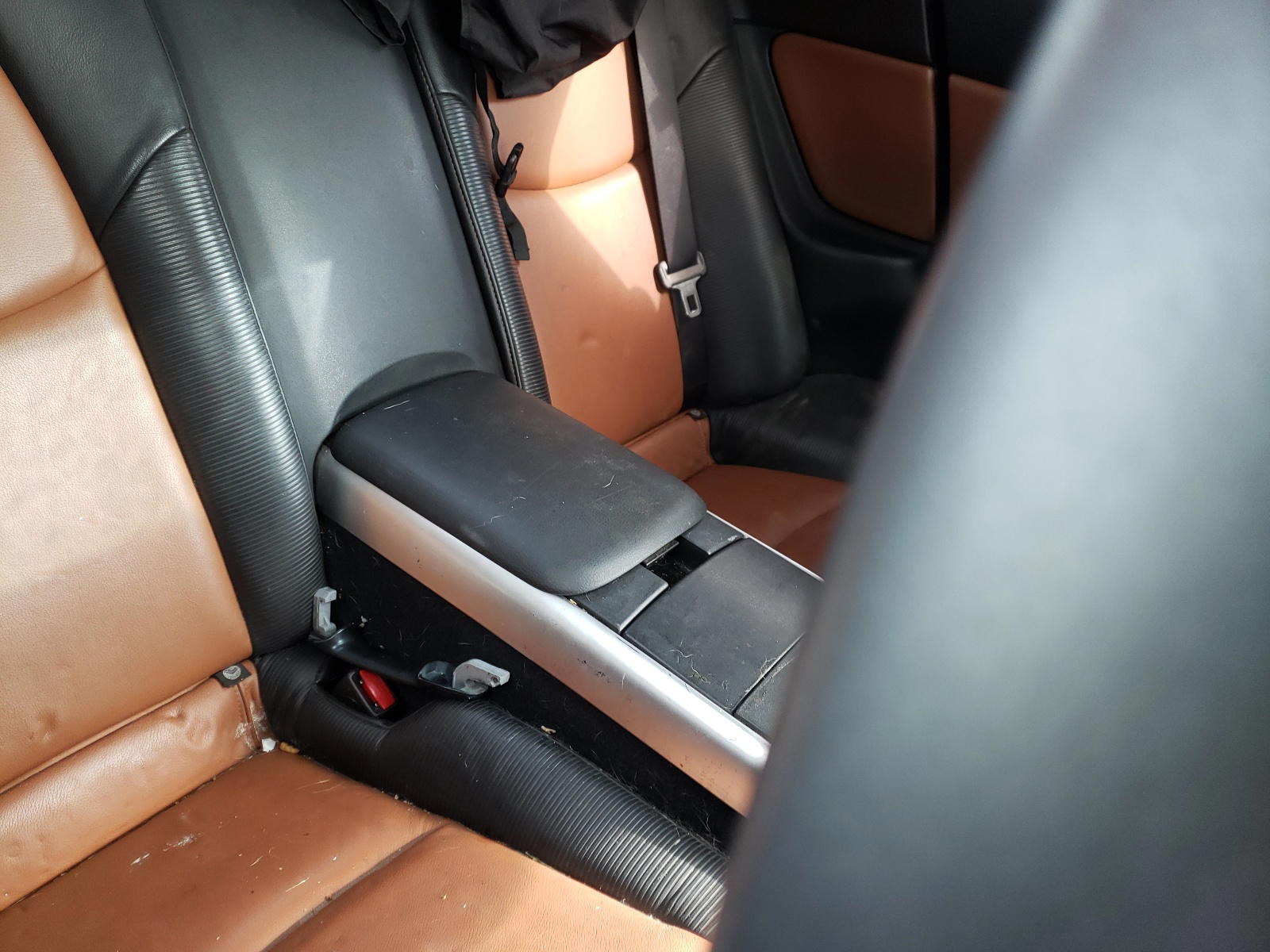 Photo 6 from auction – 2004 MAZDA RX8 with VIN JM1FE17NX40127847