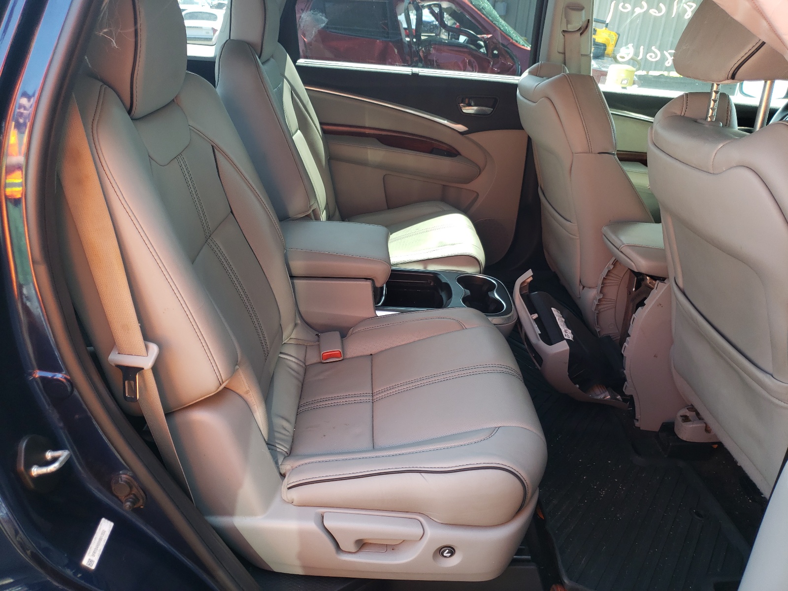 Photo 6 from auction – 2017 ACURA MDX AWD with VIN 5FRYD4H88HB013552