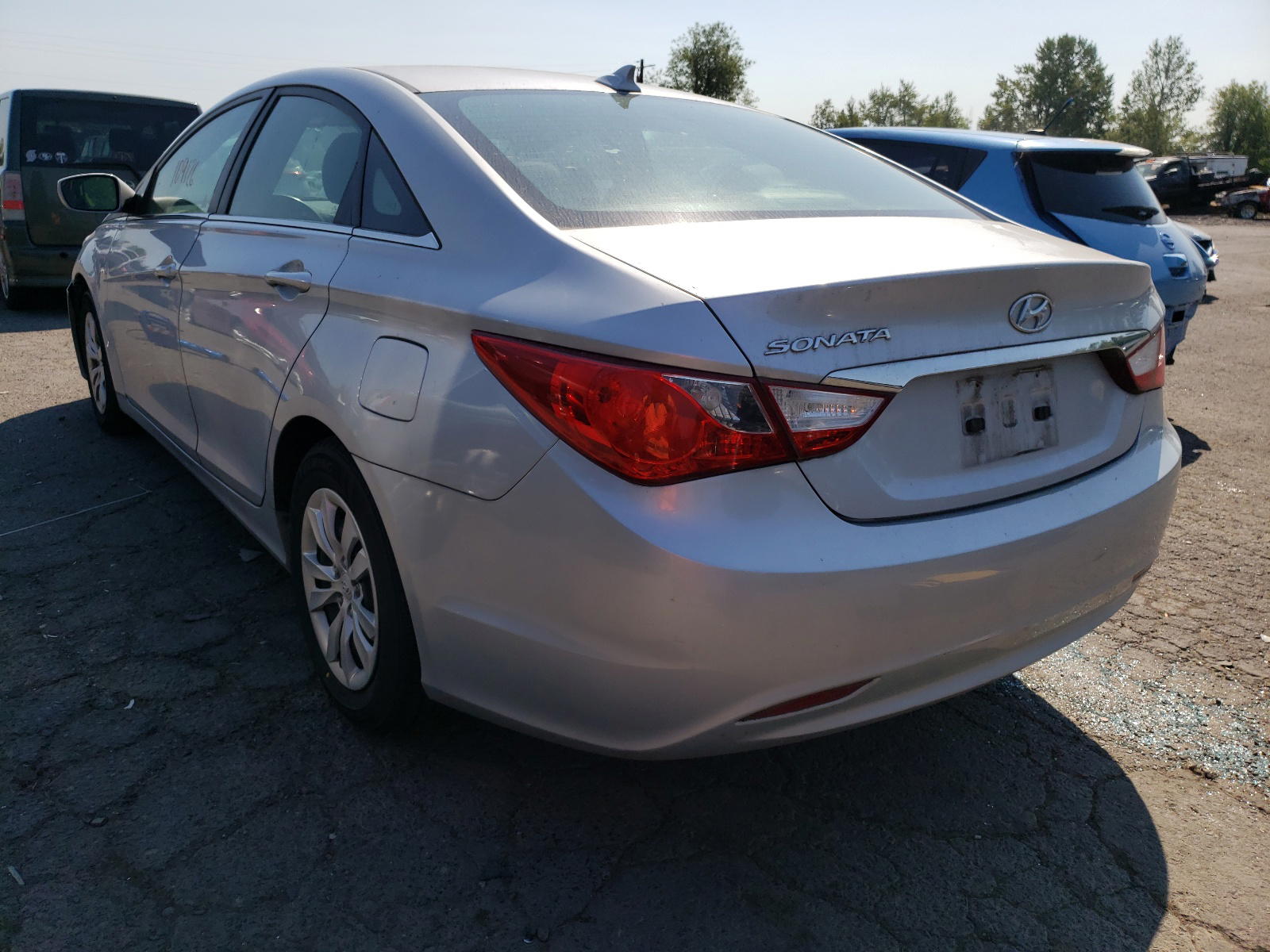 Photo 3 from auction – 2012 HYUNDAI SONATA GLS with VIN 5NPEB4AC5CH310023