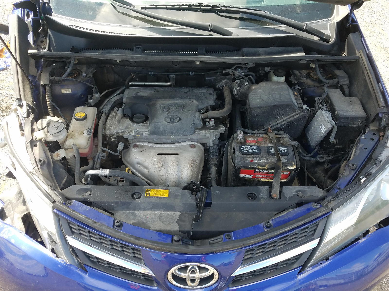 Photo 7 from auction – 2014 TOYOTA RAV4 XLE with VIN 2T3RFREV9EW196358