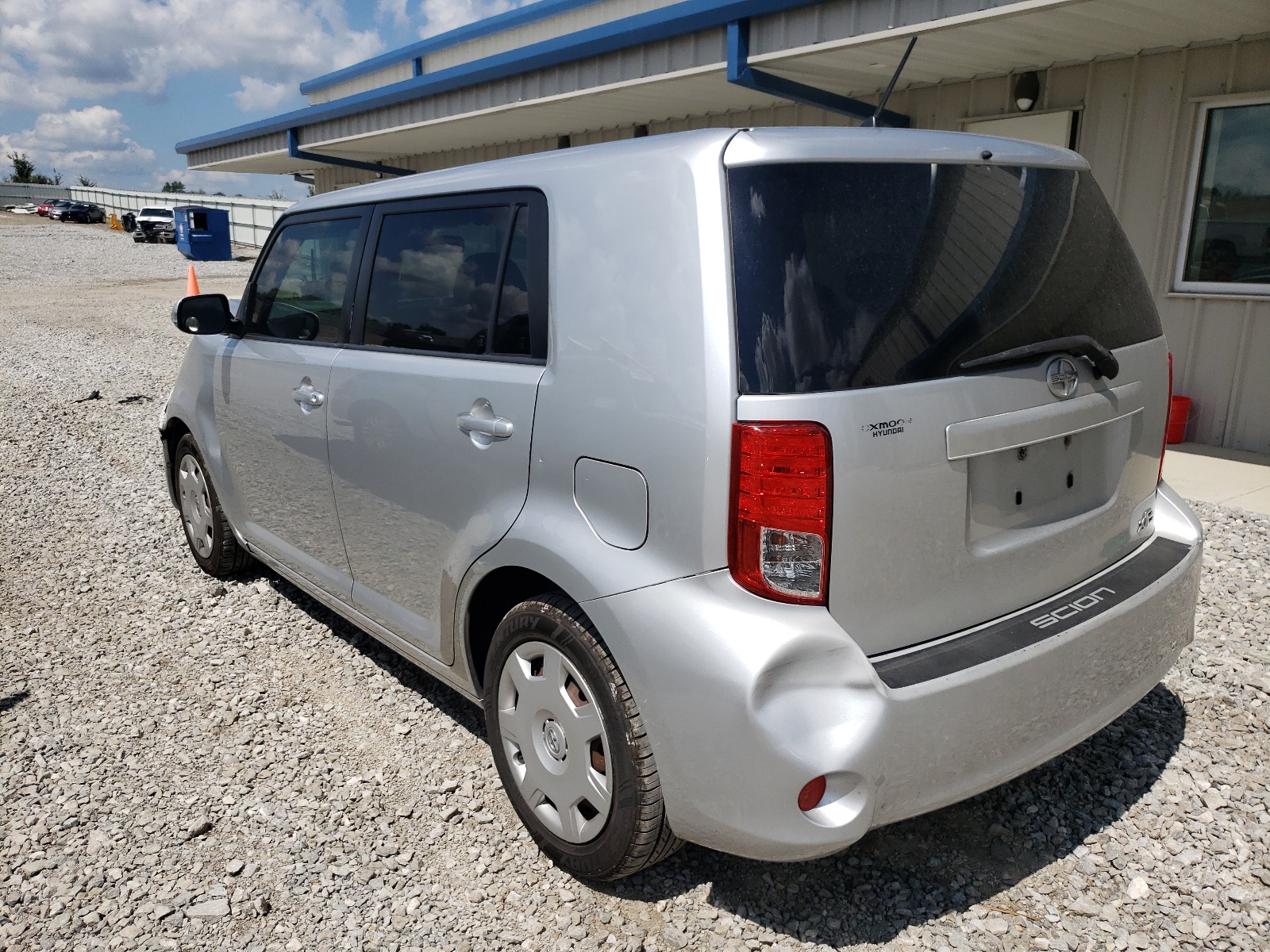 Photo 3 from auction – 2011 TOYOTA SCION XB with VIN JTLZE4FE9B1122134