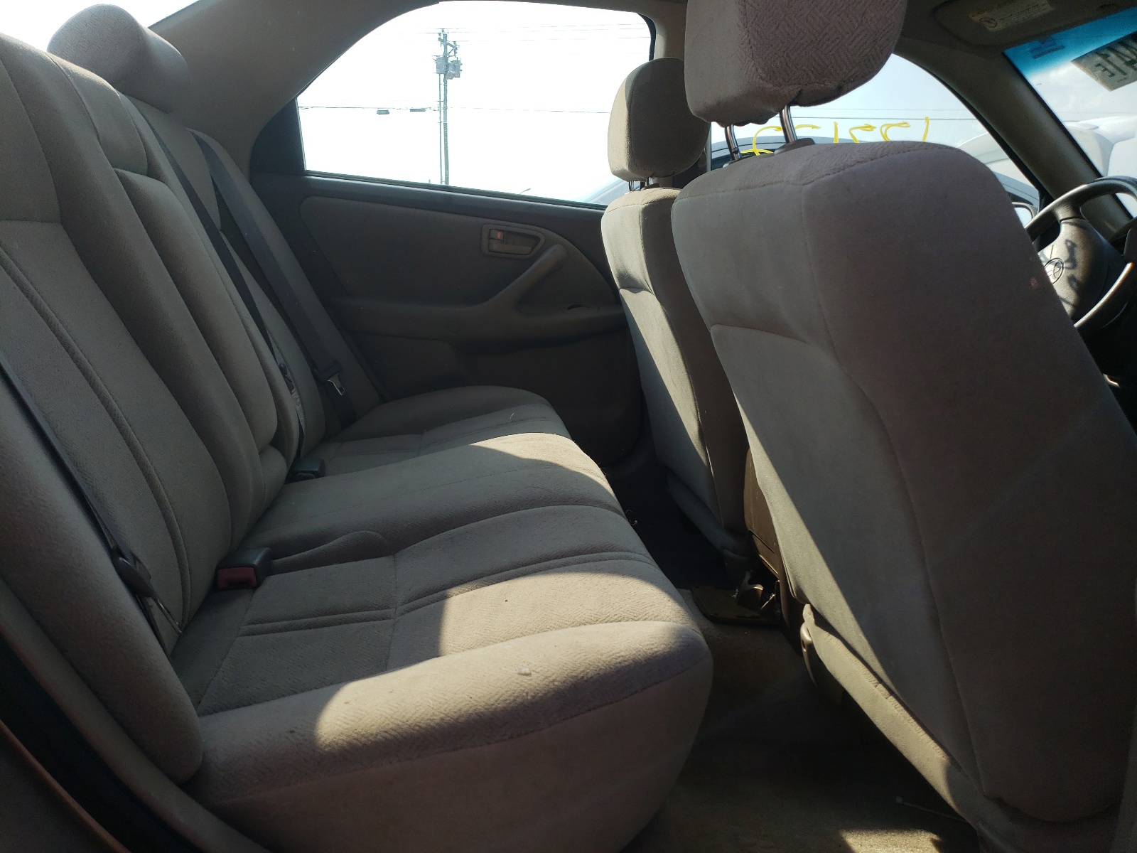 Photo 6 from auction – 2001 TOYOTA CAMRY CE with VIN 4T1BG22K41U034110