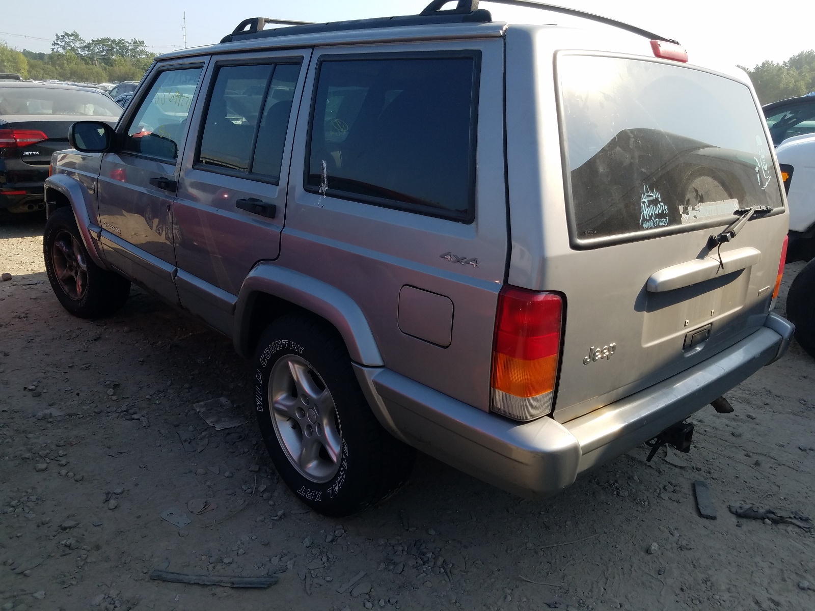 Photo 3 from auction – 2001 JEEP CHEROKEE with VIN 1J4FF48S11L626043