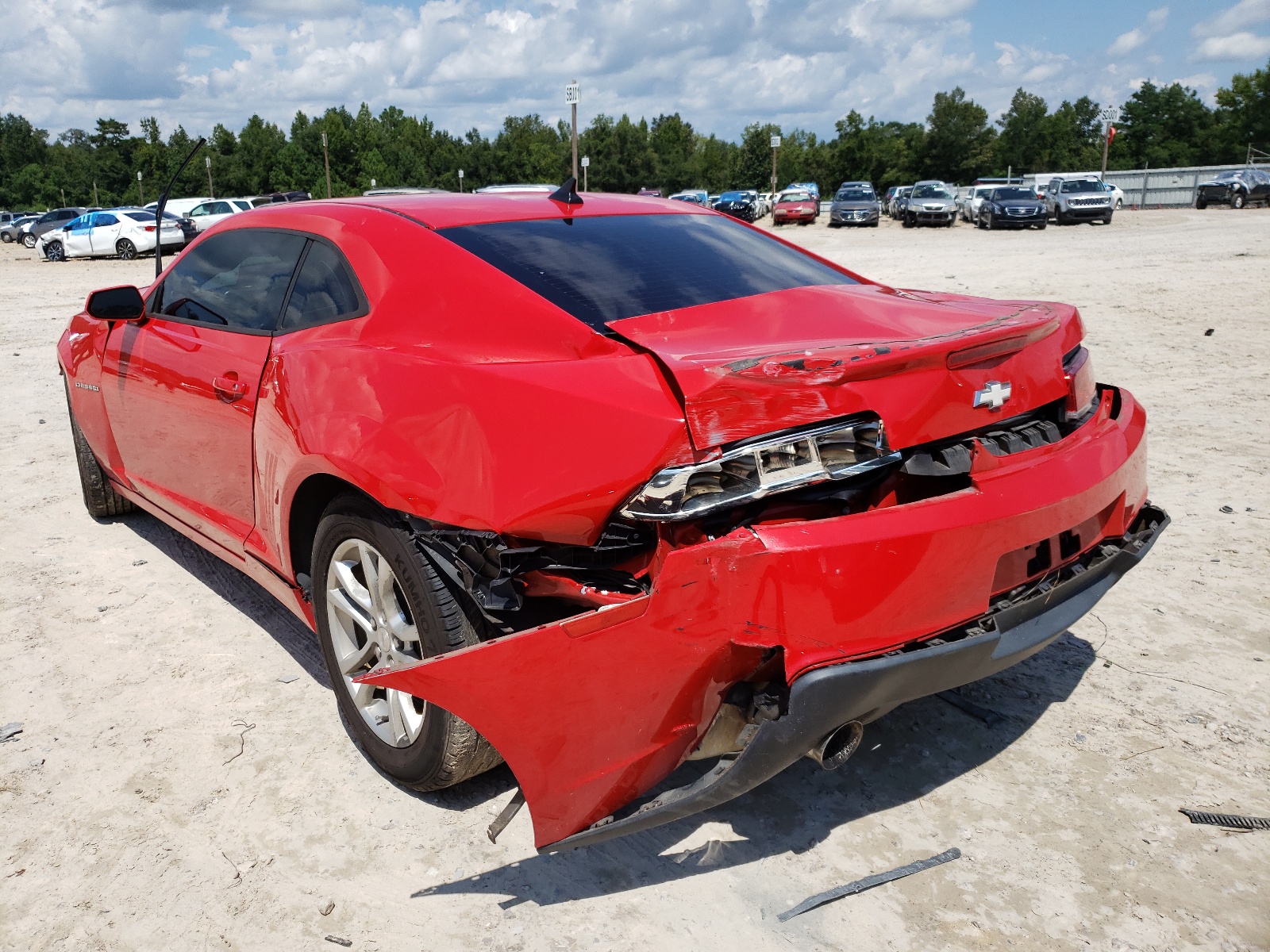 Photo 3 from auction – 2015 CHEVROLET CAMARO LS with VIN 2G1FB1E34F9116211