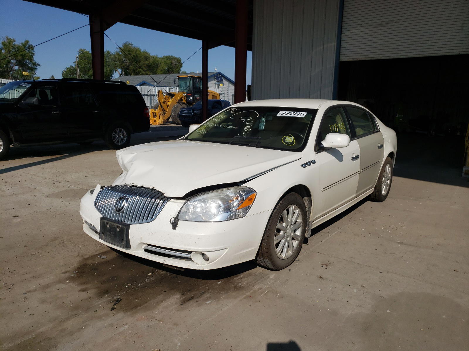 Photo 2 from auction – 2011 BUICK LUCERNE CX with VIN 1G4HC5EM6BU135896
