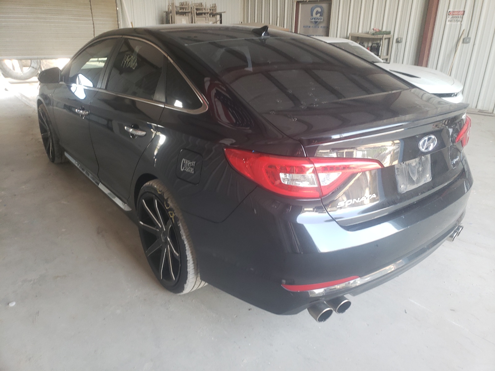 Photo 3 from auction – 2015 HYUNDAI SONATA SPO with VIN 5NPE34AF2FH088228