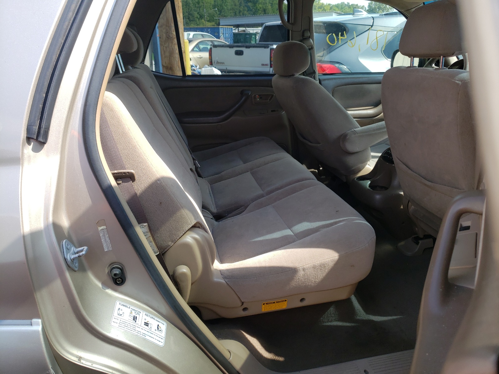 Photo 6 from auction – 2004 TOYOTA SEQUOIA SR with VIN 5TDZT34A44S224152
