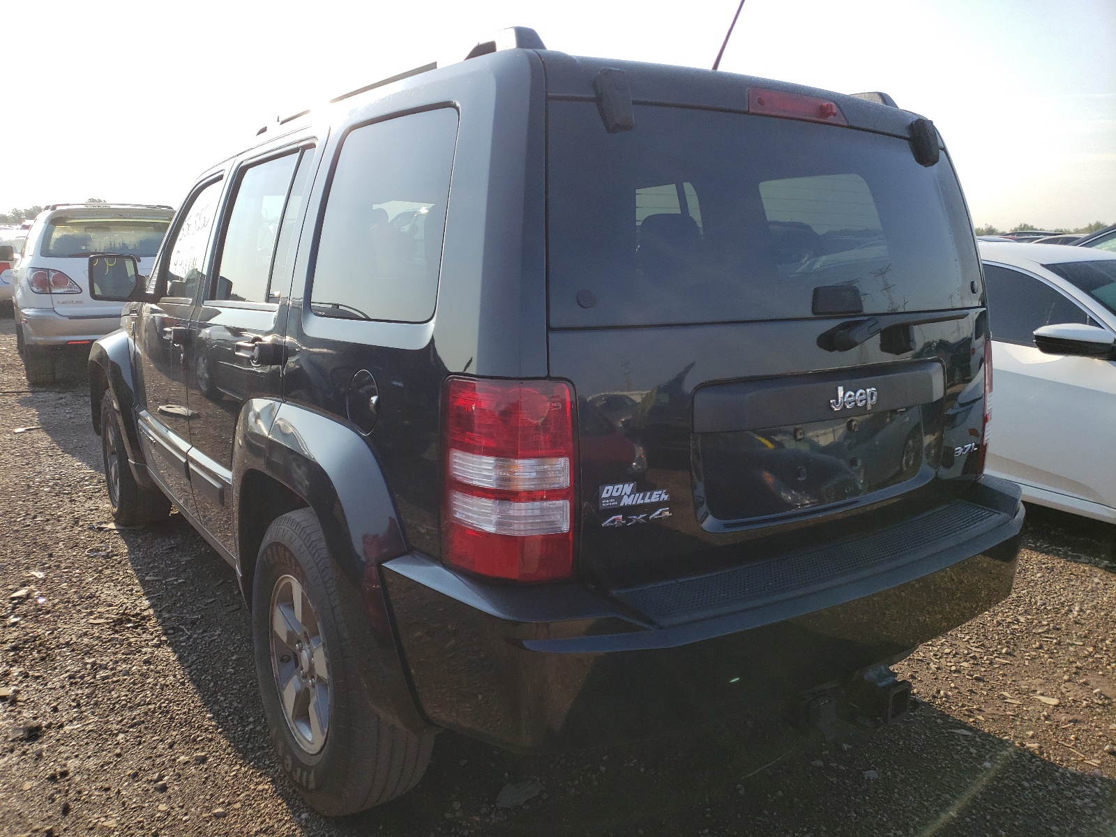 Photo 3 from auction – 2008 JEEP LIBERTY SP with VIN 1J8GN28K98W170277