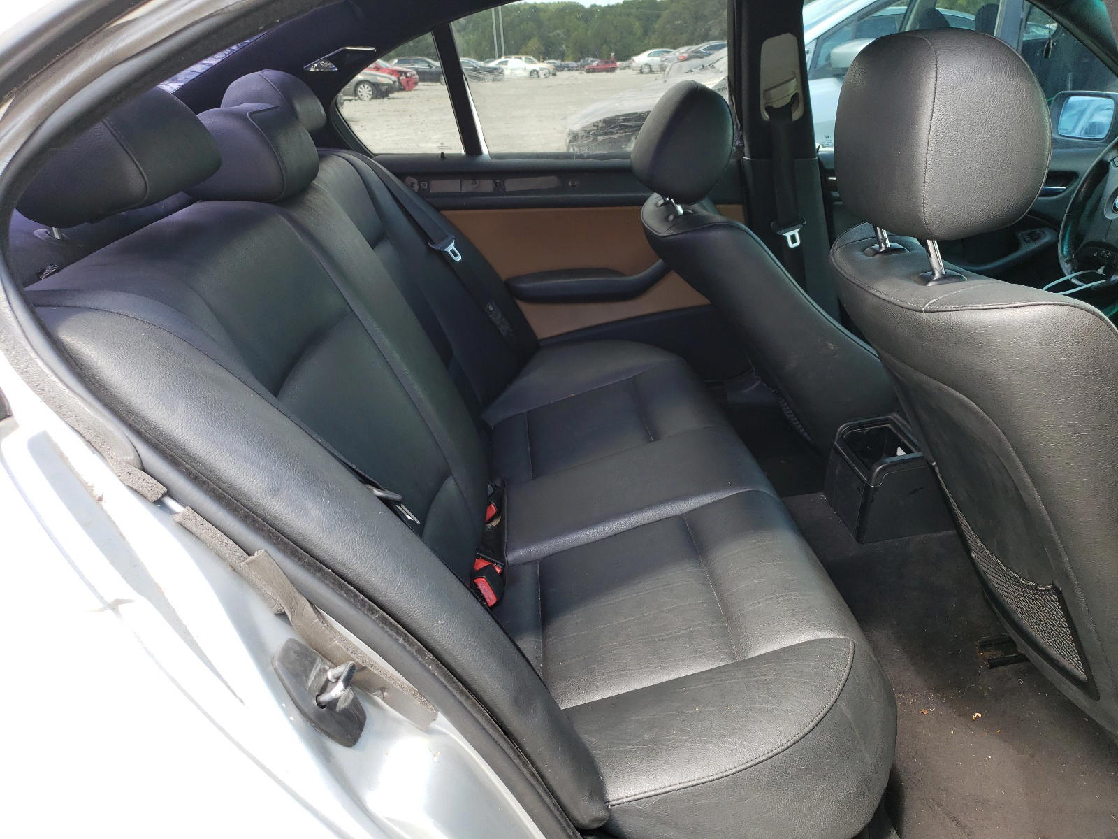 Photo 6 from auction – 2003 BMW 325 XI with VIN WBAEU33473PM55933