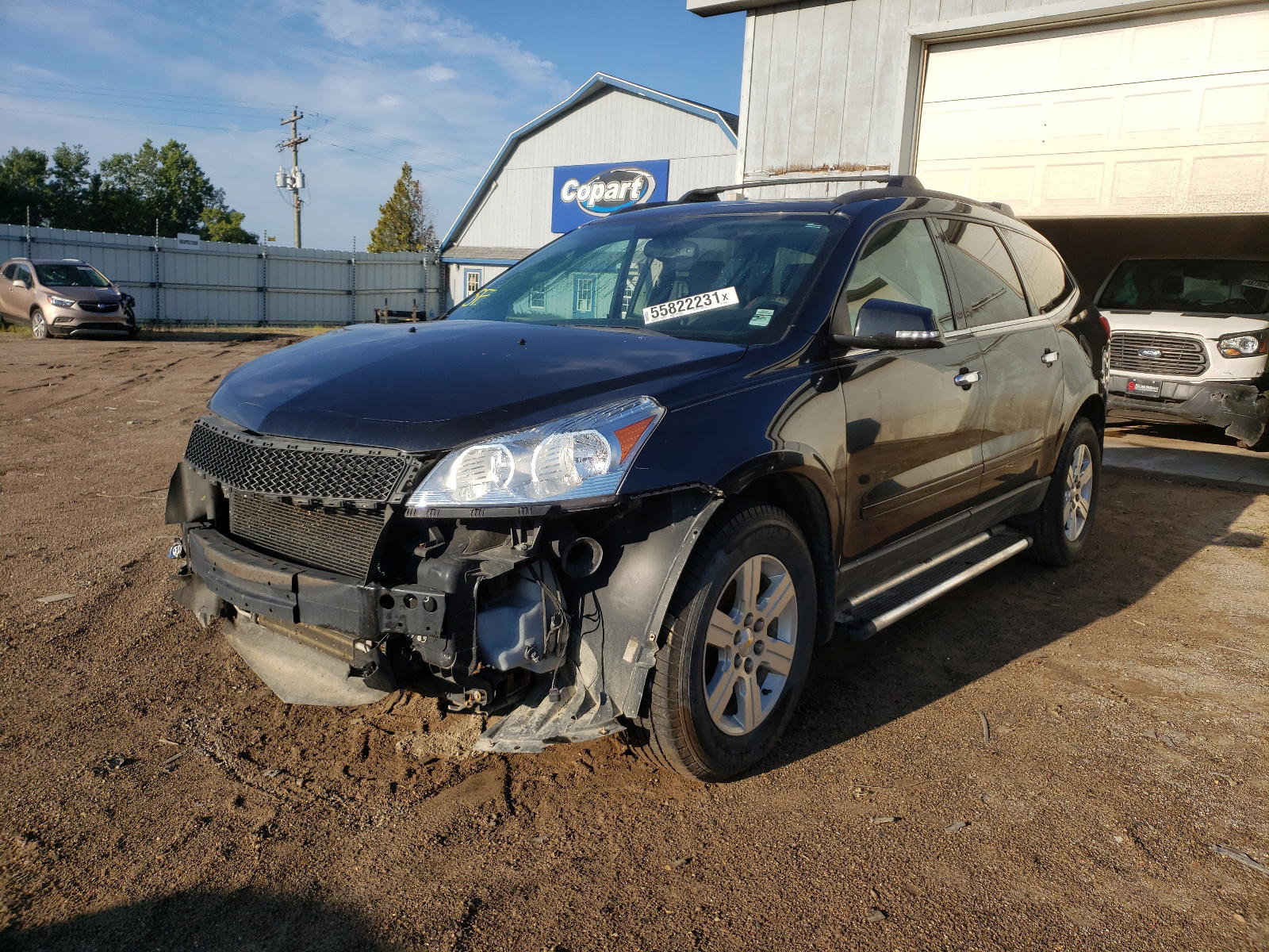 Photo 2 from auction – 2011 CHEVROLET TRAVERSE L with VIN 1GNKRJED0BJ197854