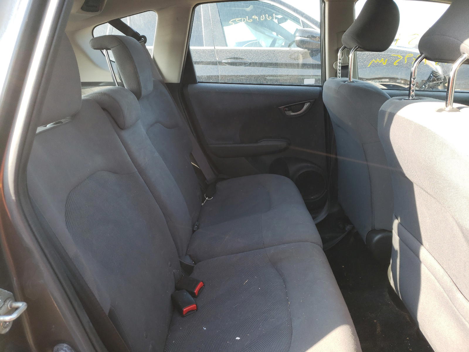 Photo 6 from auction – 2013 HONDA FIT with VIN JHMGE8H35DC020101
