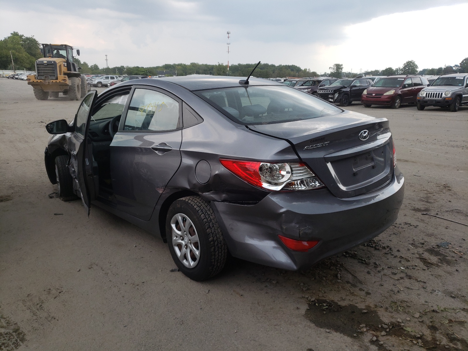 Photo 3 from auction – 2014 HYUNDAI ACCENT GLS with VIN KMHCT4AE9EU758565
