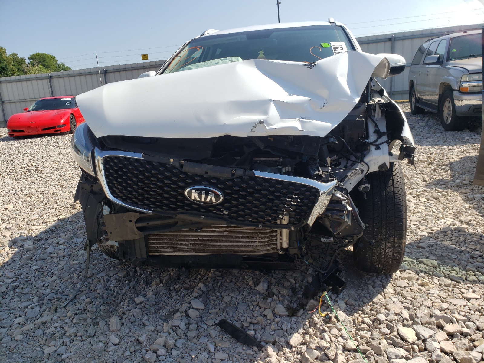Photo 9 from auction – 2018 KIA SORENTO LX with VIN 5XYPGDA53JG405504