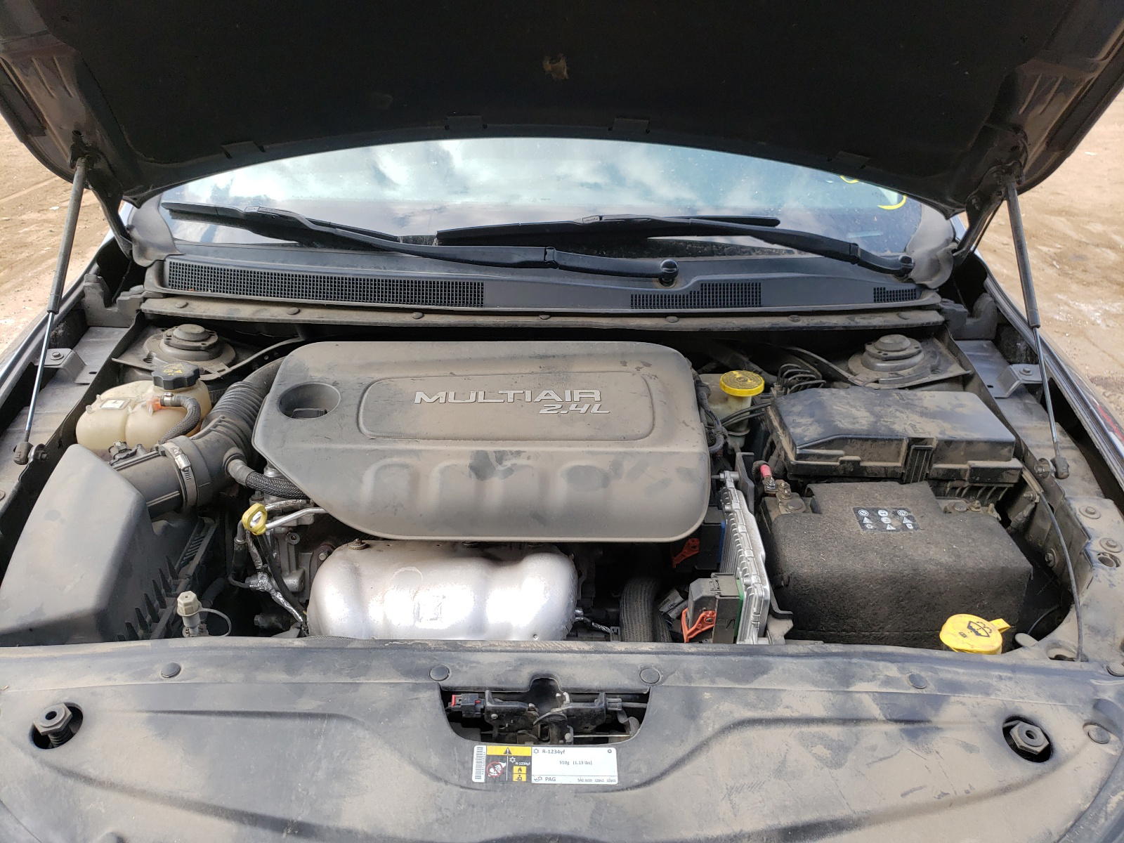 Photo 7 from auction – 2015 CHRYSLER 200 LIMITE with VIN 1C3CCCAB2FN639048