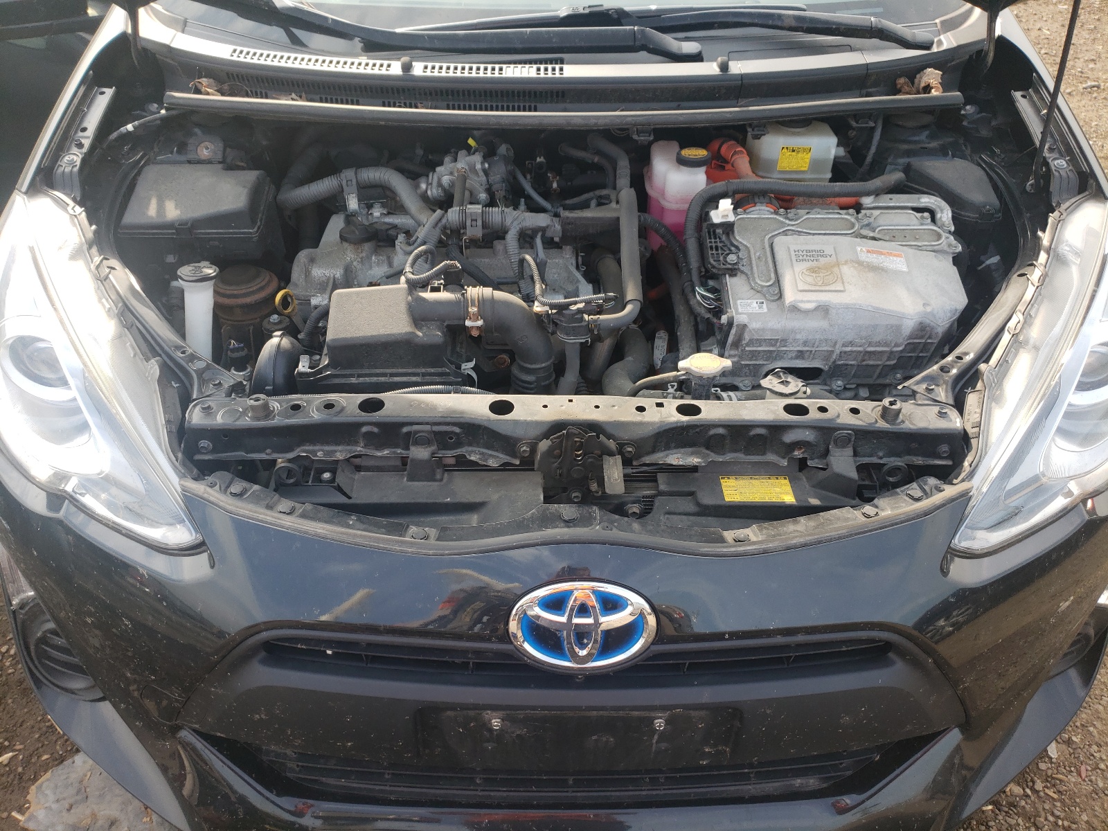 Photo 7 from auction – 2015 TOYOTA PRIUS C with VIN JTDKDTB34F1581317