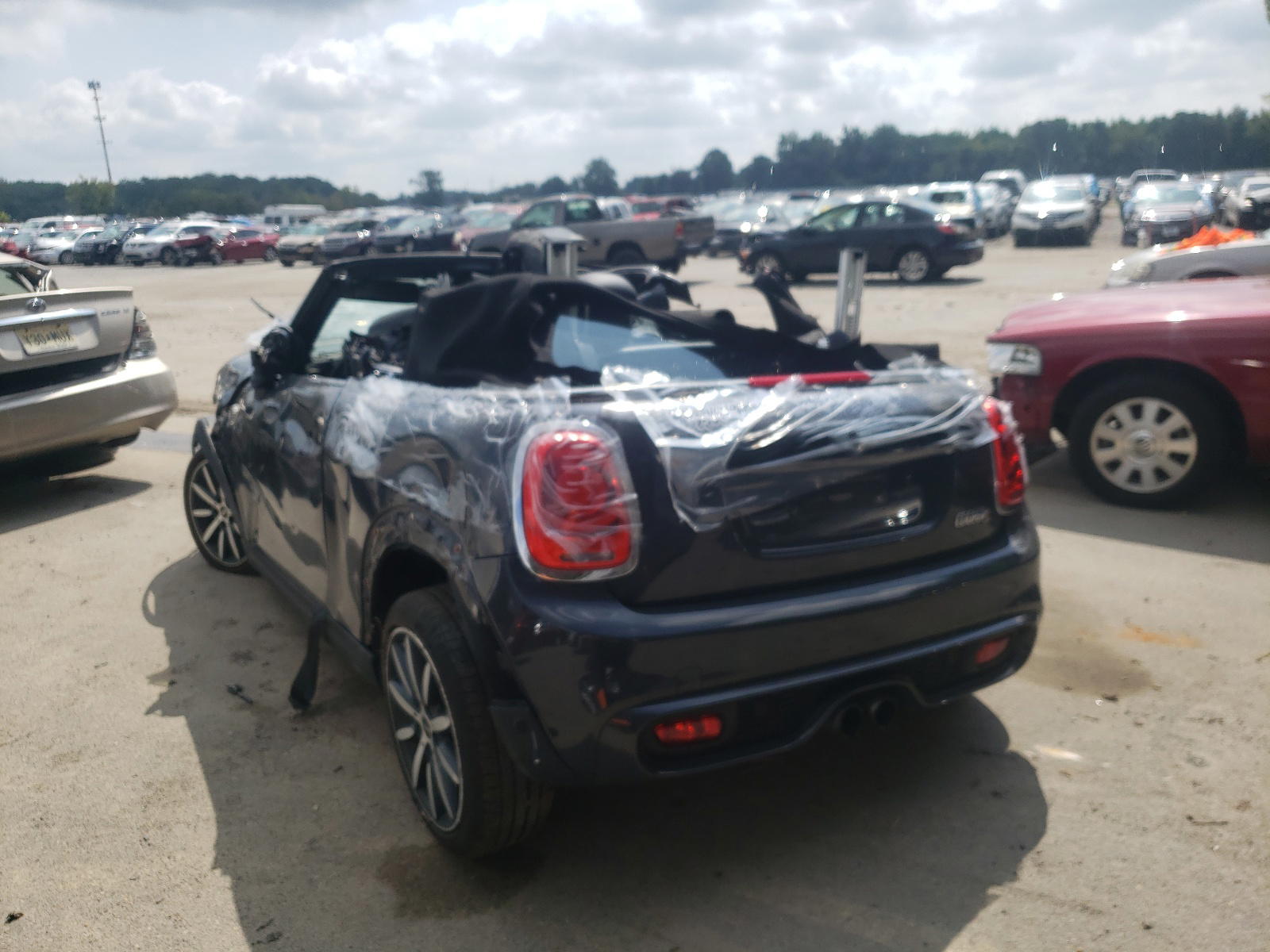 Photo 3 from auction – 2017 MINI COOPER S with VIN WMWWG9C32H3C81423