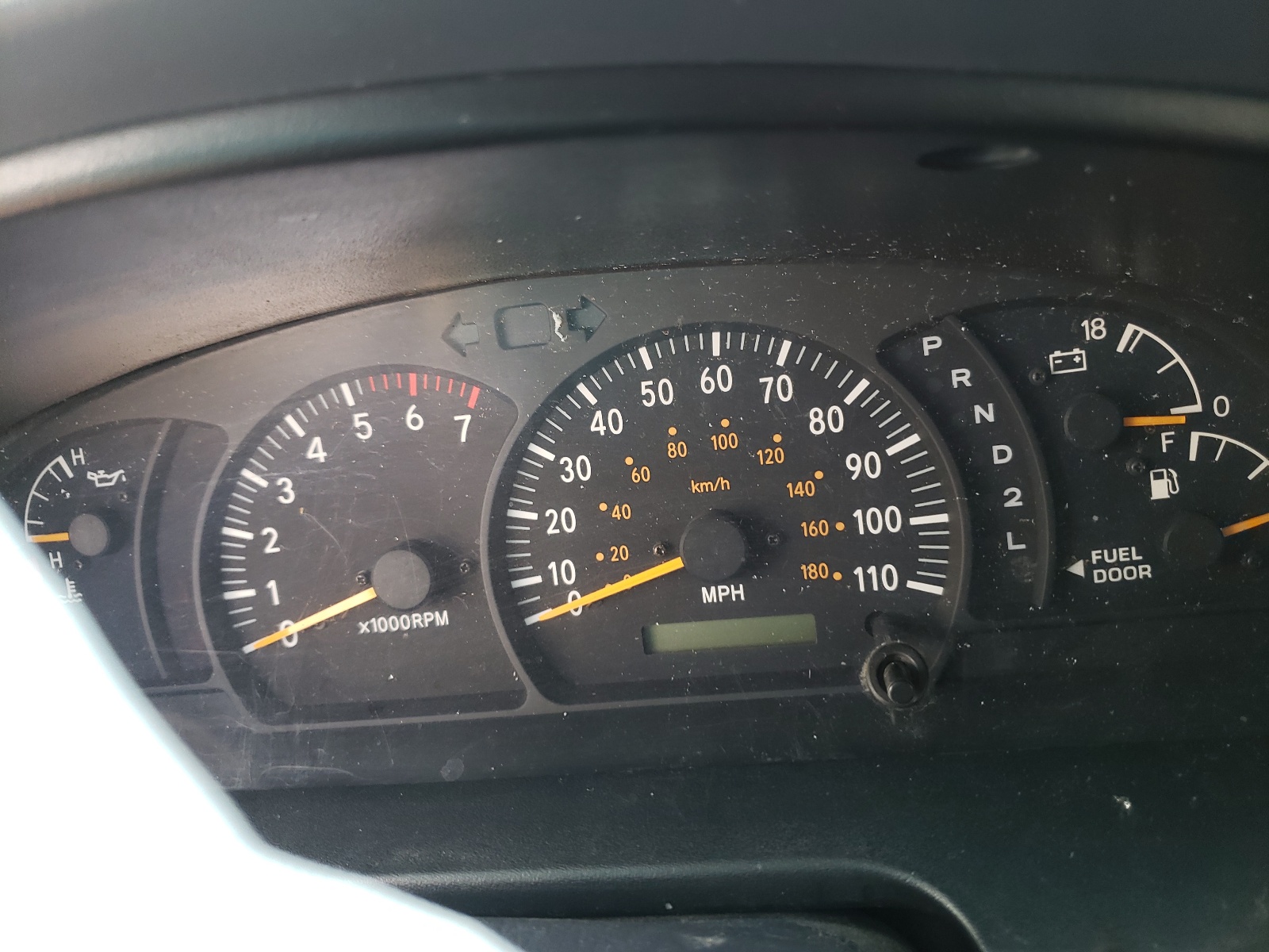 Photo 8 from auction – 2002 TOYOTA TUNDRA ACC with VIN 5TBBT44152S227249