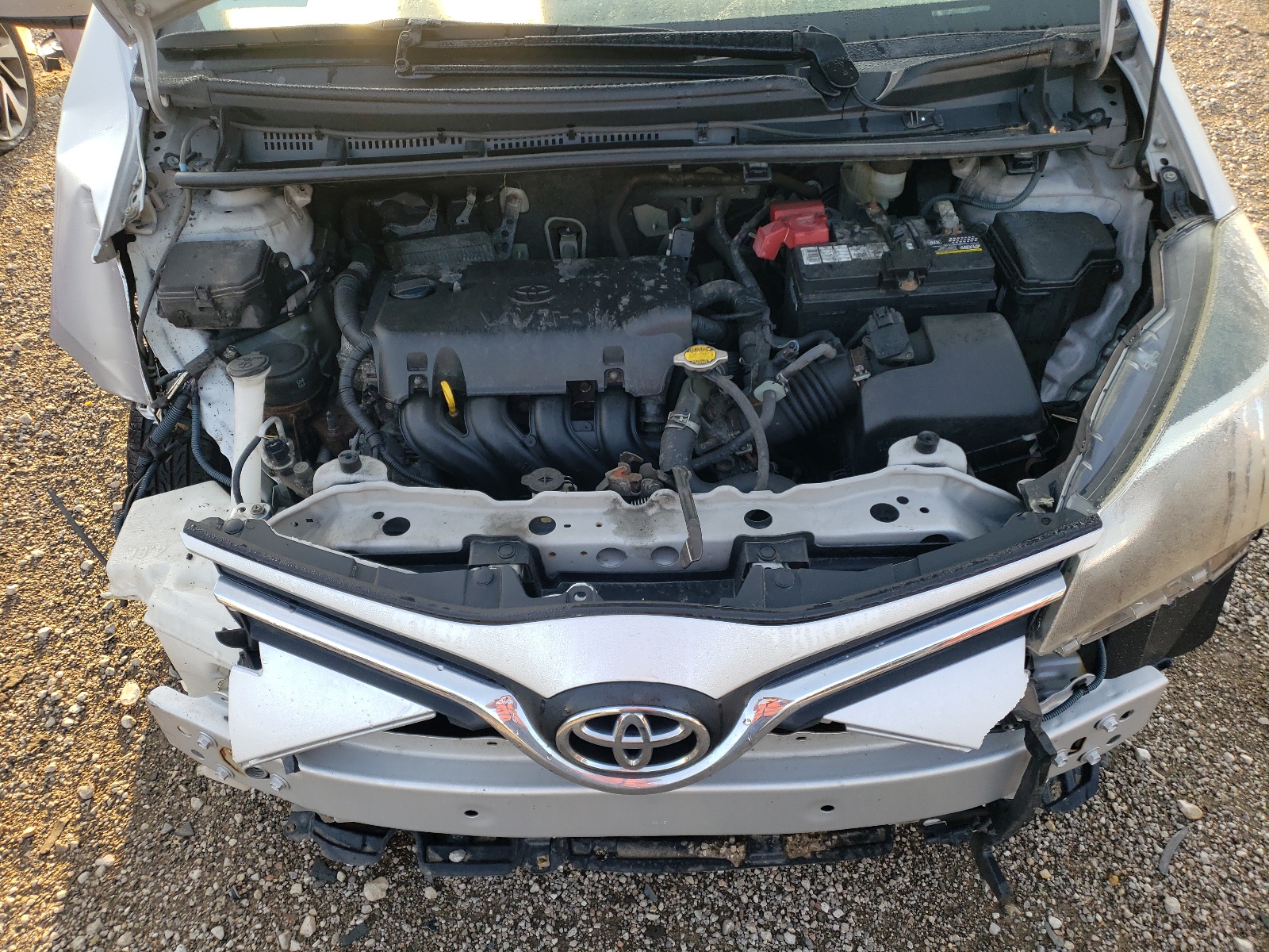 Photo 7 from auction – 2015 TOYOTA YARIS with VIN VNKKTUD35FA035297