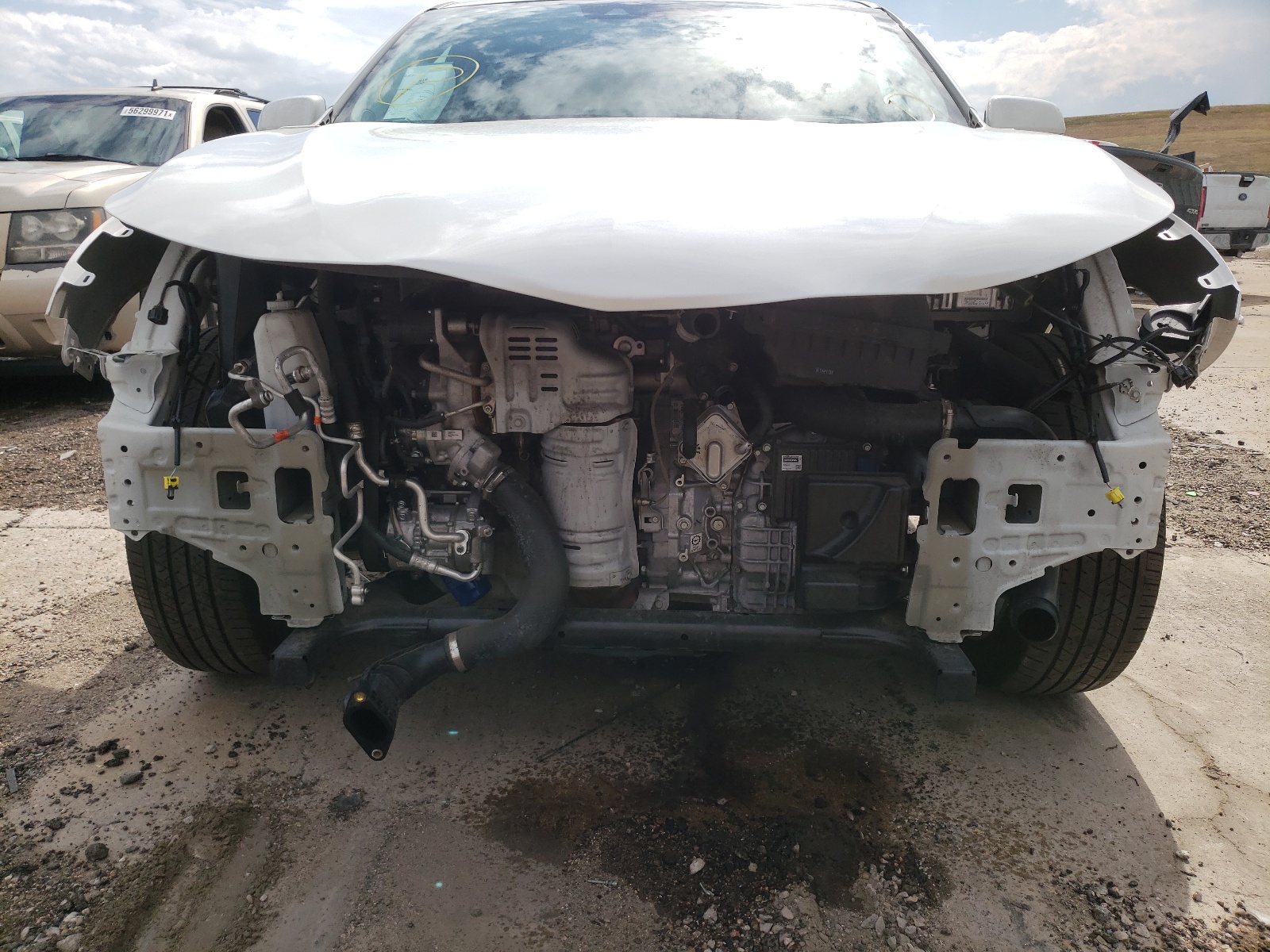 Photo 9 from auction – 2019 ACURA RDX with VIN 5J8TC2H35KL010962