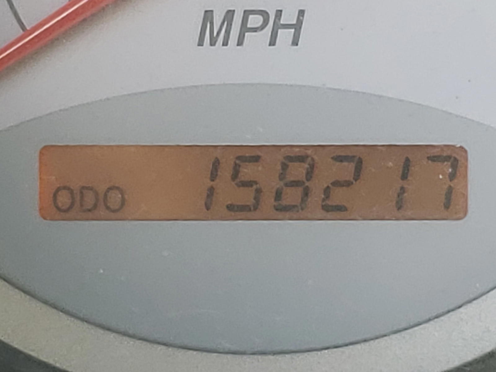 Photo 8 from auction – 2005 TOYOTA RAV4 with VIN JTEGD20V950095641