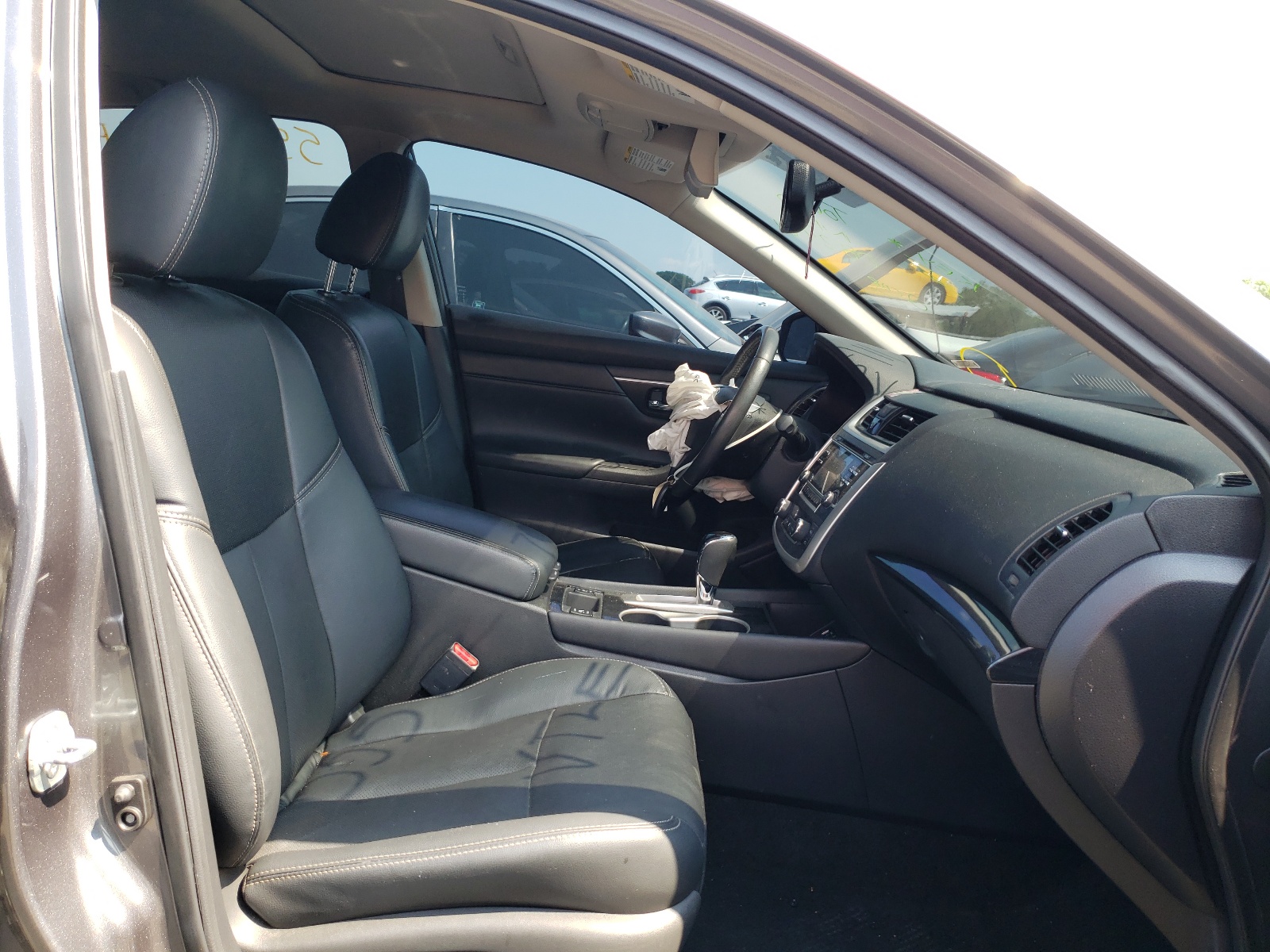 Photo 5 from auction – 2017 NISSAN ALTIMA 2.5 with VIN 1N4AL3AP4HC148189