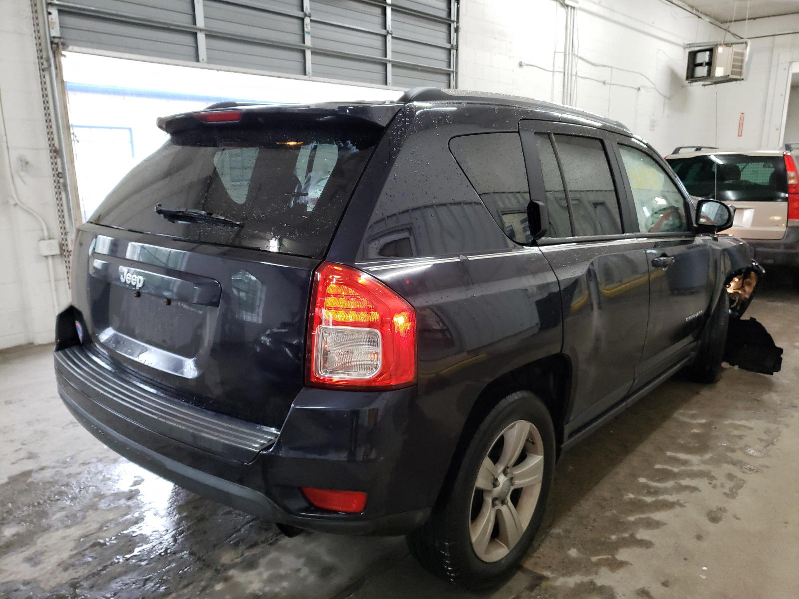 Photo 4 from auction – 2011 JEEP COMPASS SP with VIN 1J4NT1FA4BD138228