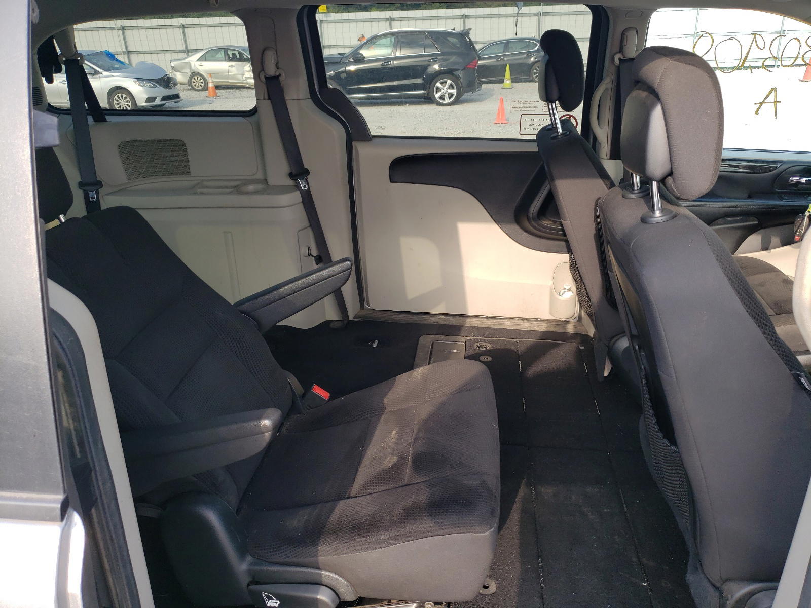 Photo 6 from auction – 2017 DODGE GRAND CARA with VIN 2C4RDGBG0HR856320