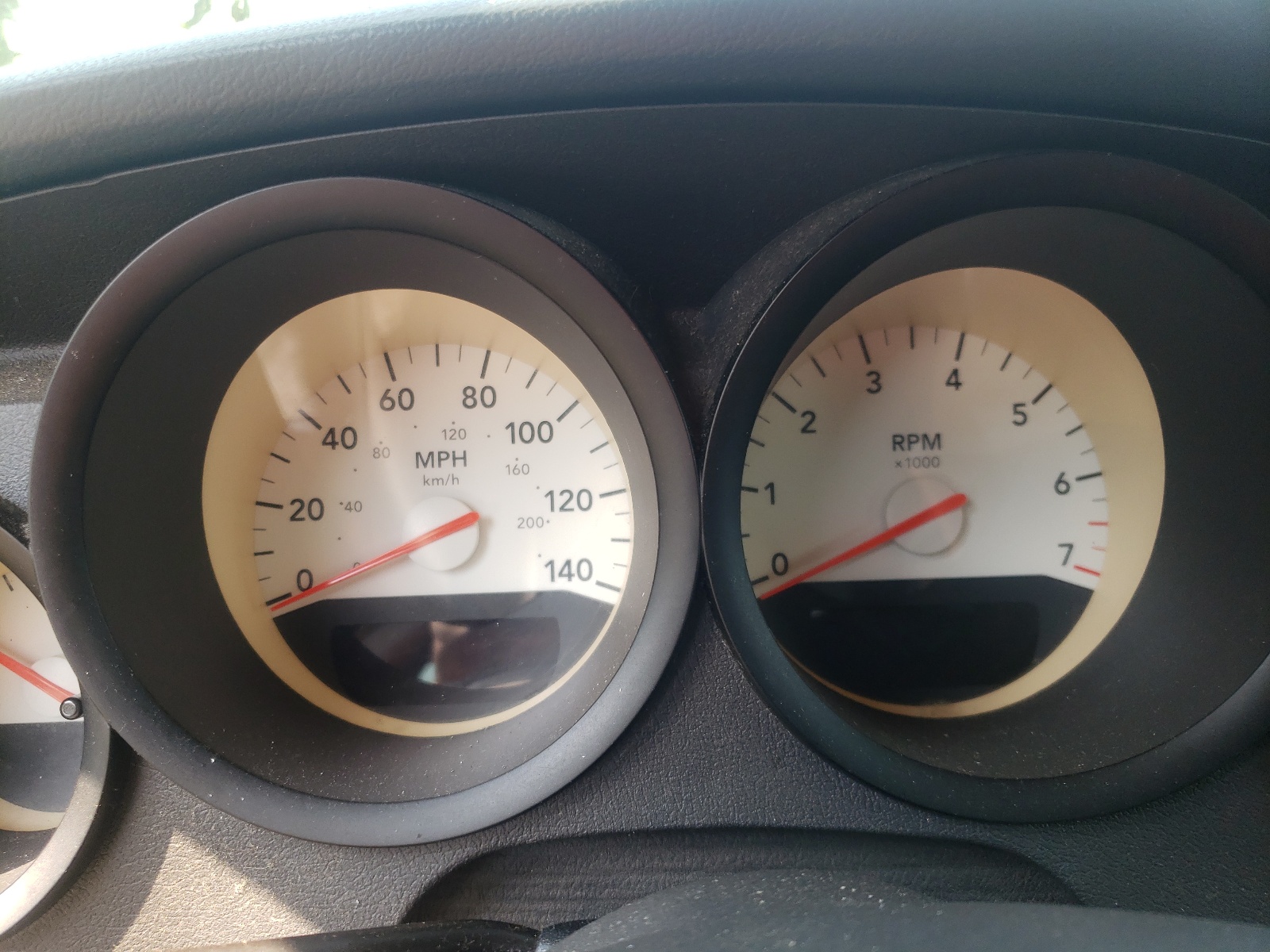 Photo 8 from auction – 2006 DODGE CHARGER SE with VIN 2B3KA43R26H295941