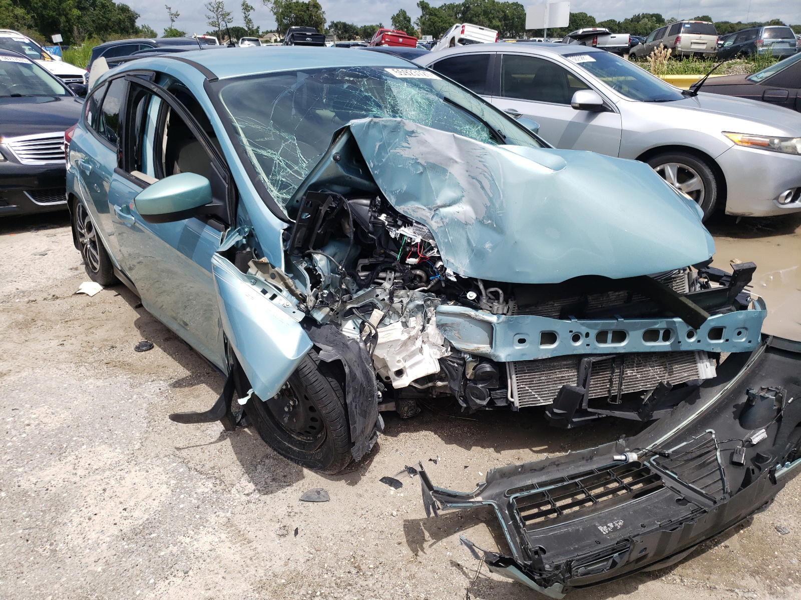 FORD FOCUS SE 2012 with VIN 1FAHP3K21CL241640 - Photo from auction