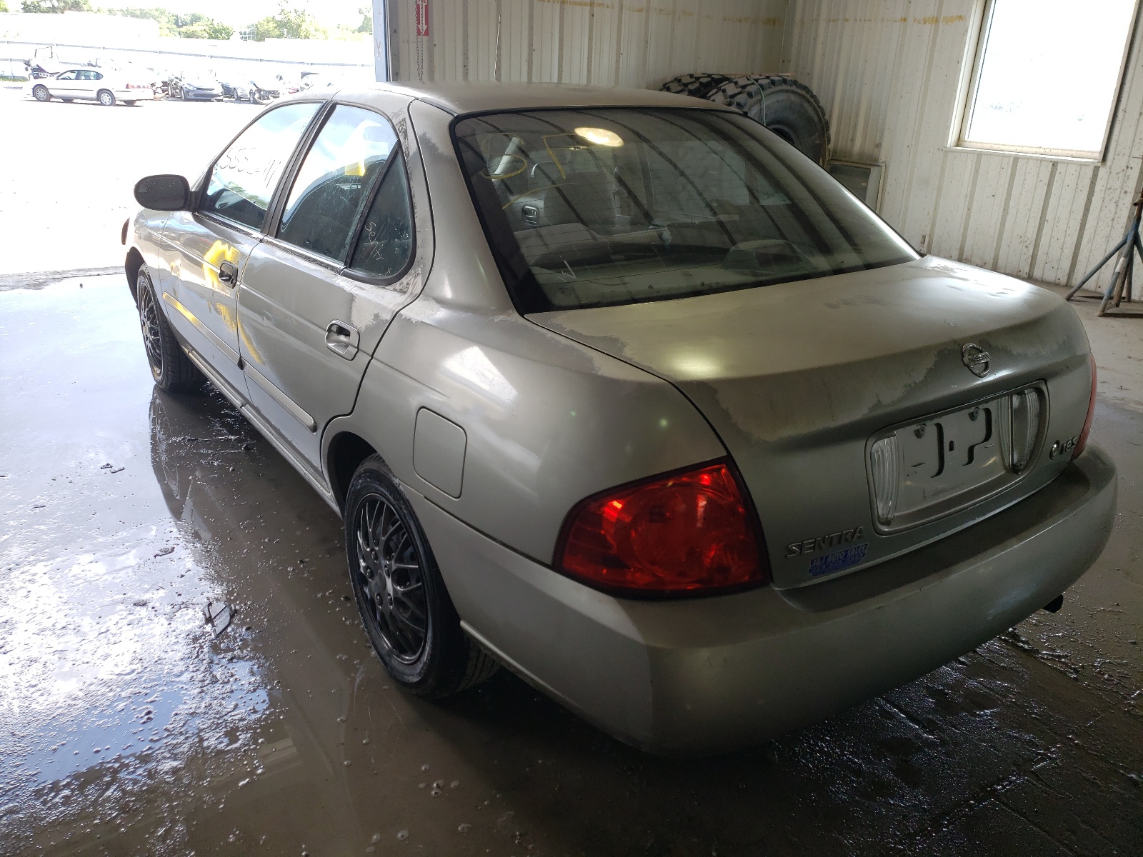 Photo 3 from auction – 2004 NISSAN SENTRA 1.8 with VIN 3N1CB51D04L855086