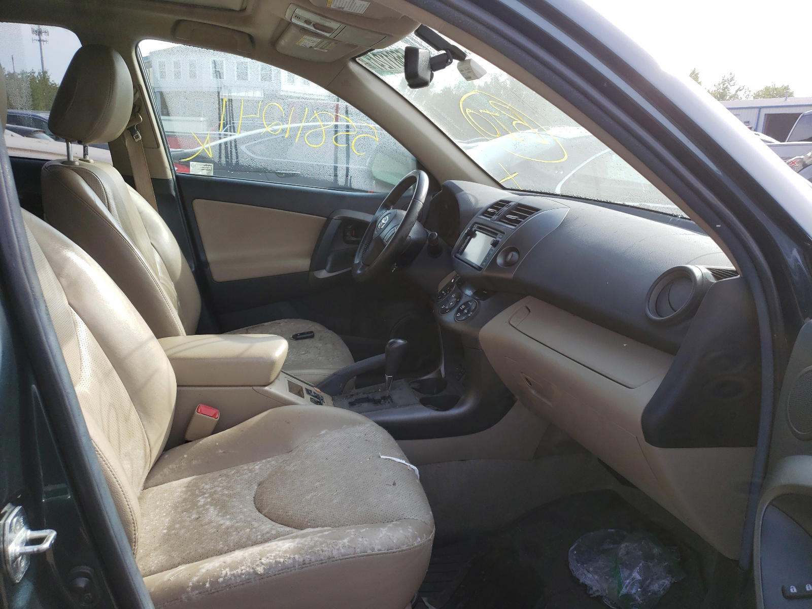 Photo 5 from auction – 2012 TOYOTA RAV4 LIMIT with VIN 2T3DK4DV9CW093030