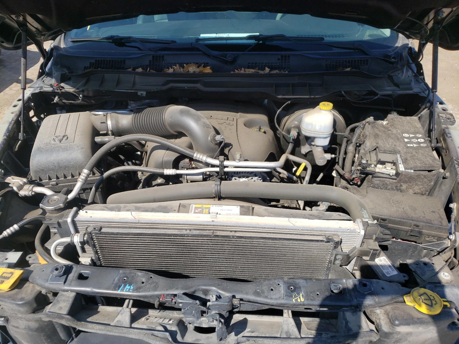 Photo 7 from auction – 2016 RAM 1500 LARAM with VIN 1C6RR7VT7GS308717