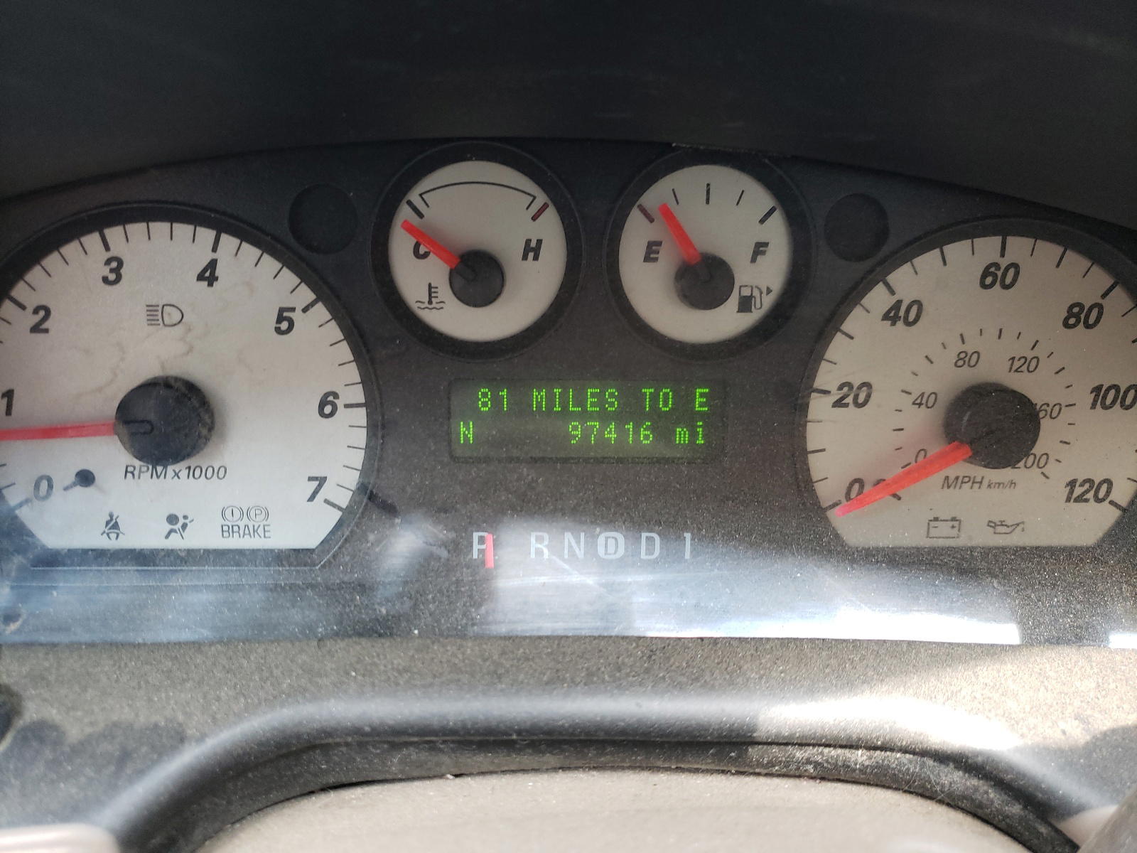 Photo 8 from auction – 2005 FORD TAURUS with VIN 1FAFP56225A210585