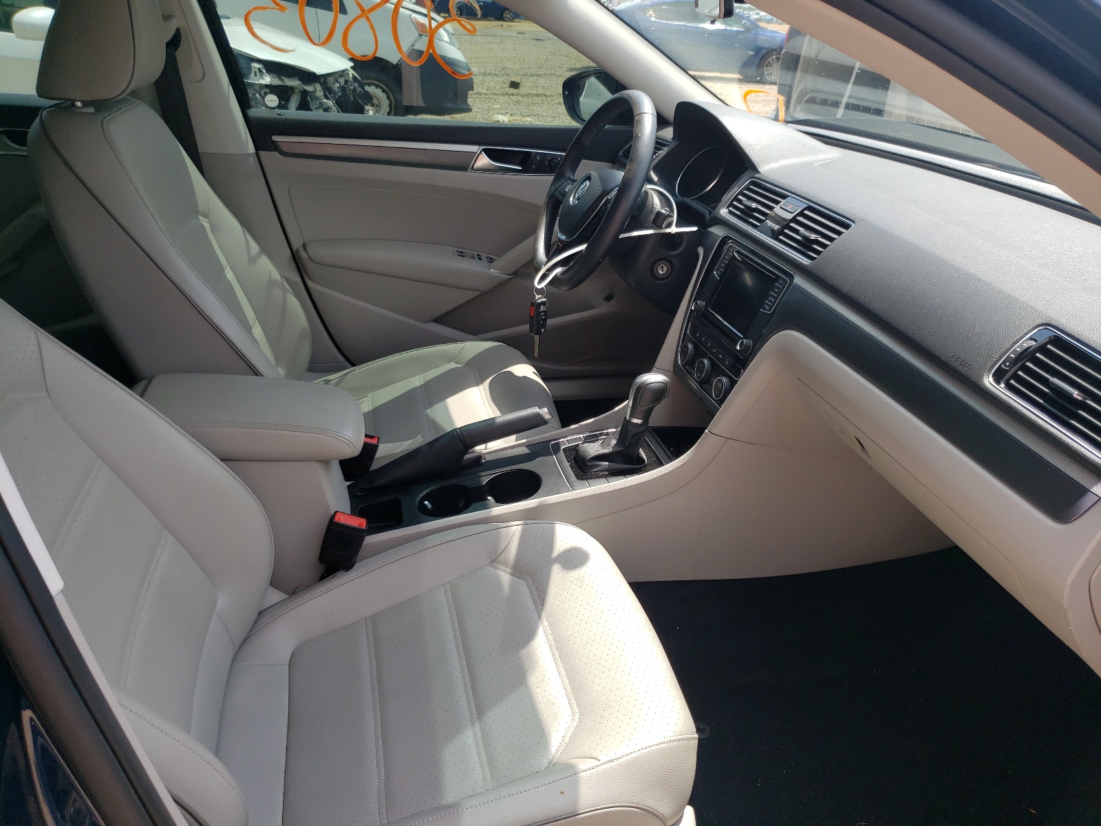 Photo 5 from auction – 2018 VOLKSWAGEN PASSAT S with VIN 1VWAA7A32JC023957