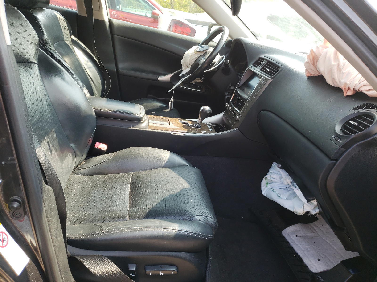 Photo 5 from auction – 2010 LEXUS IS 250 with VIN JTHCF5C26A5039040