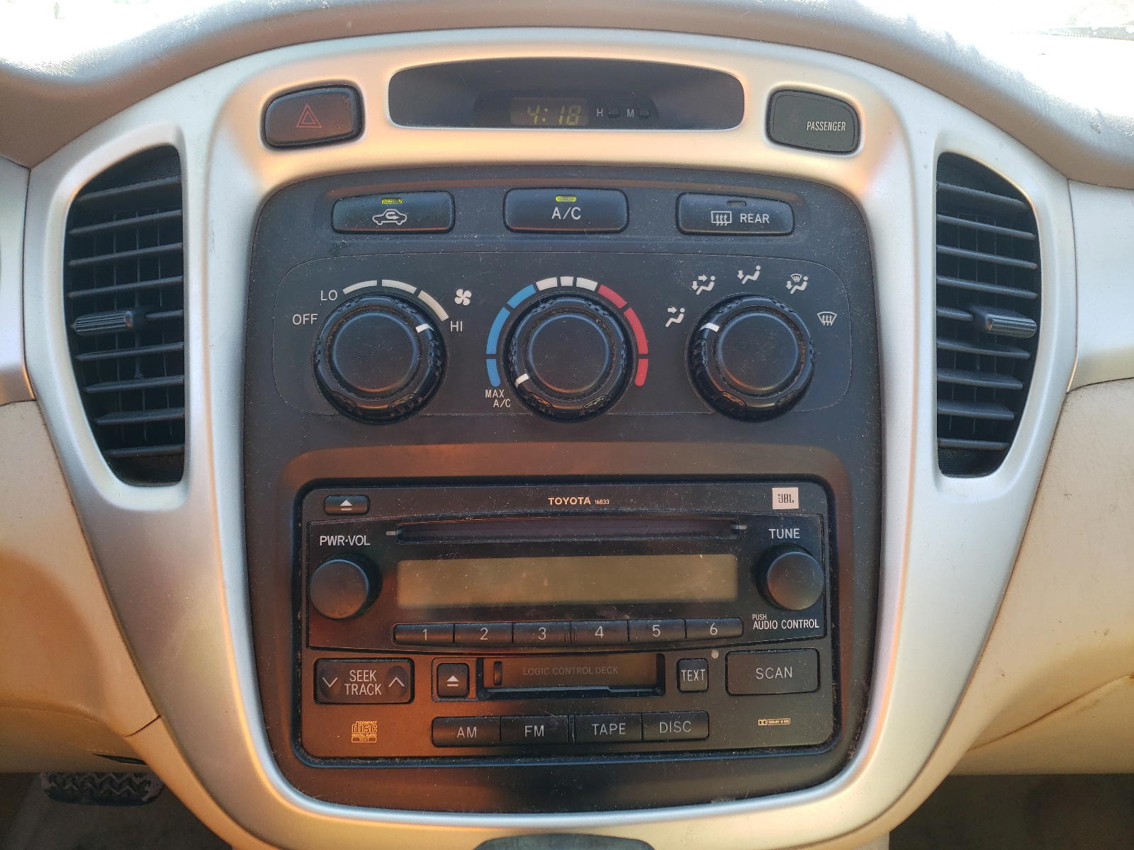 Photo 9 from auction – 2006 TOYOTA HIGHLANDER with VIN JTEGP21A660110181