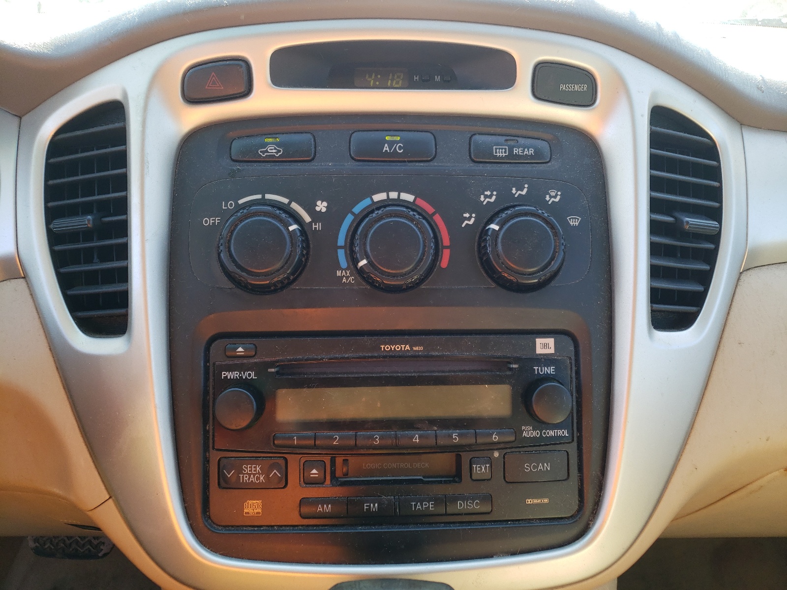 صورة رقم 9 من المزاد - 2006 TOYOTA HIGHLANDER مع VIN JTEGP21A660110181