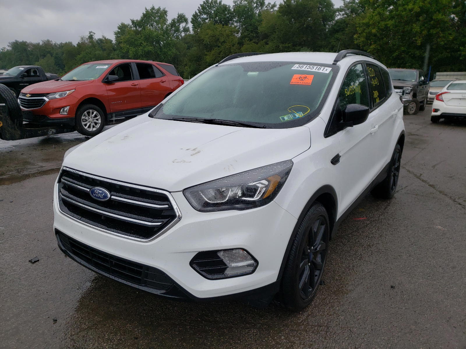Photo 2 from auction – 2019 FORD ESCAPE SE with VIN 1FMCU9GD2KUB76103