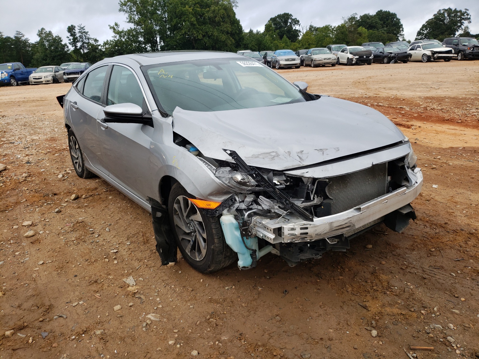 Zdjęcie 1 z aukcji – 2018 HONDA CIVIC EX z VIN 2HGFC2F76JH560539