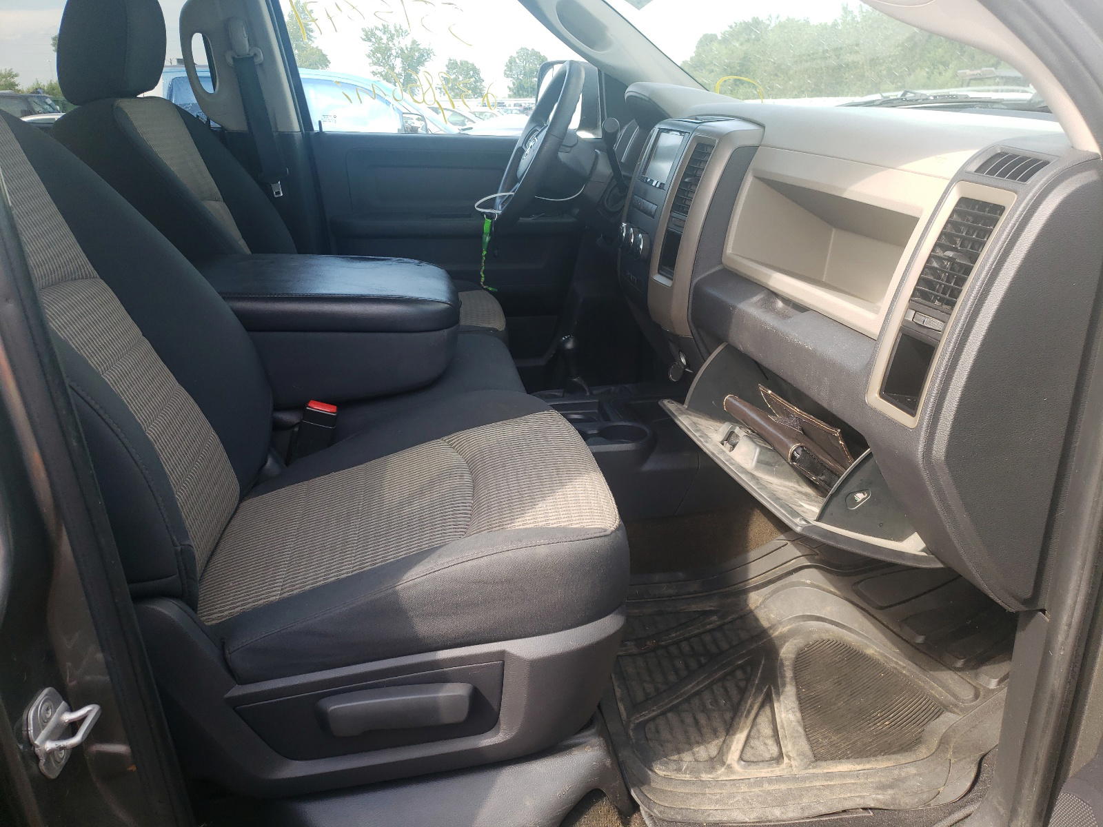 Photo 5 from auction – 2012 DODGE RAM 2500 S with VIN 3C6UD5CL1CG337809