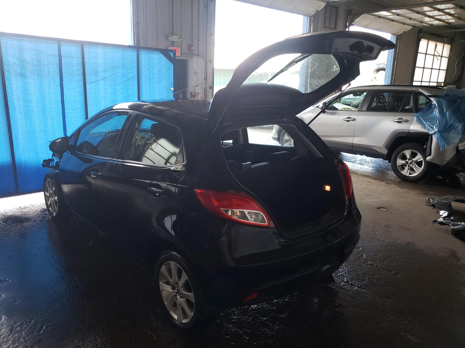 Photo 3 from auction – 2013 MAZDA MAZDA2 with VIN JM1DE1LY5D0159466