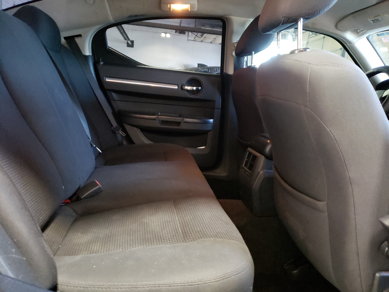 Photo 6 from auction – 2010 DODGE CHARGER with VIN 2B3CK4CV5AH274184
