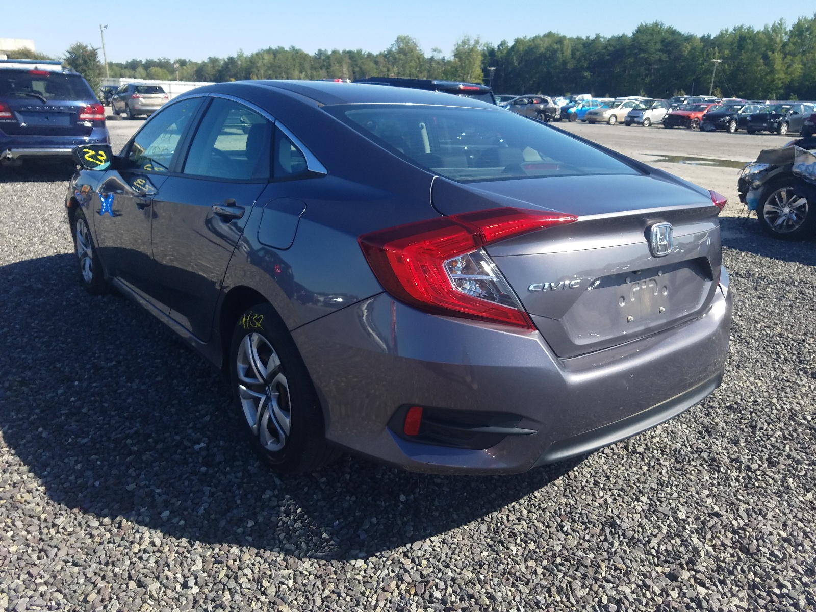 Photo 3 from auction – 2016 HONDA CIVIC LX with VIN 19XFC2F51GE057115