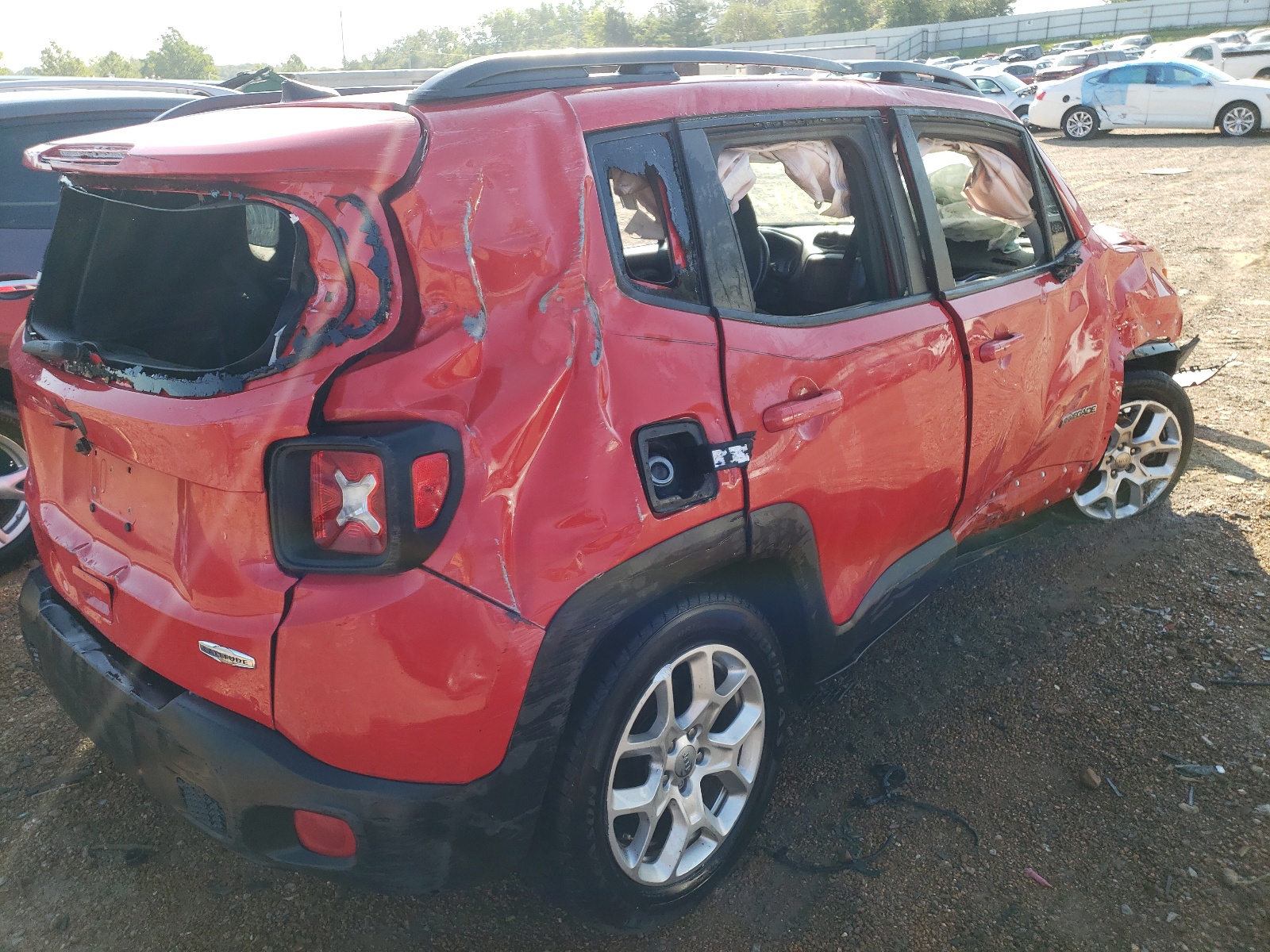 Photo 4 from auction – 2018 JEEP RENEGADE L with VIN ZACCJABB1JPH58018