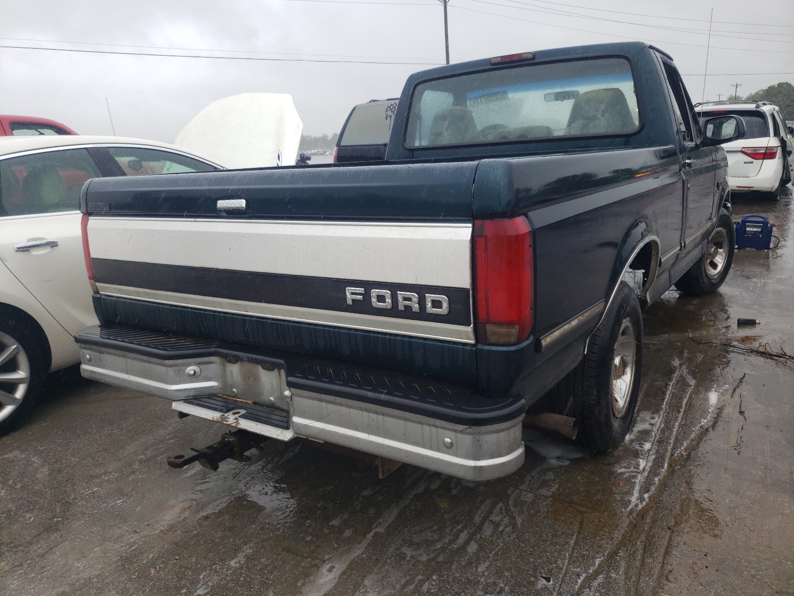 Photo 4 from auction – 1995 FORD F150 with VIN 1FTDF15Y0SNB57859