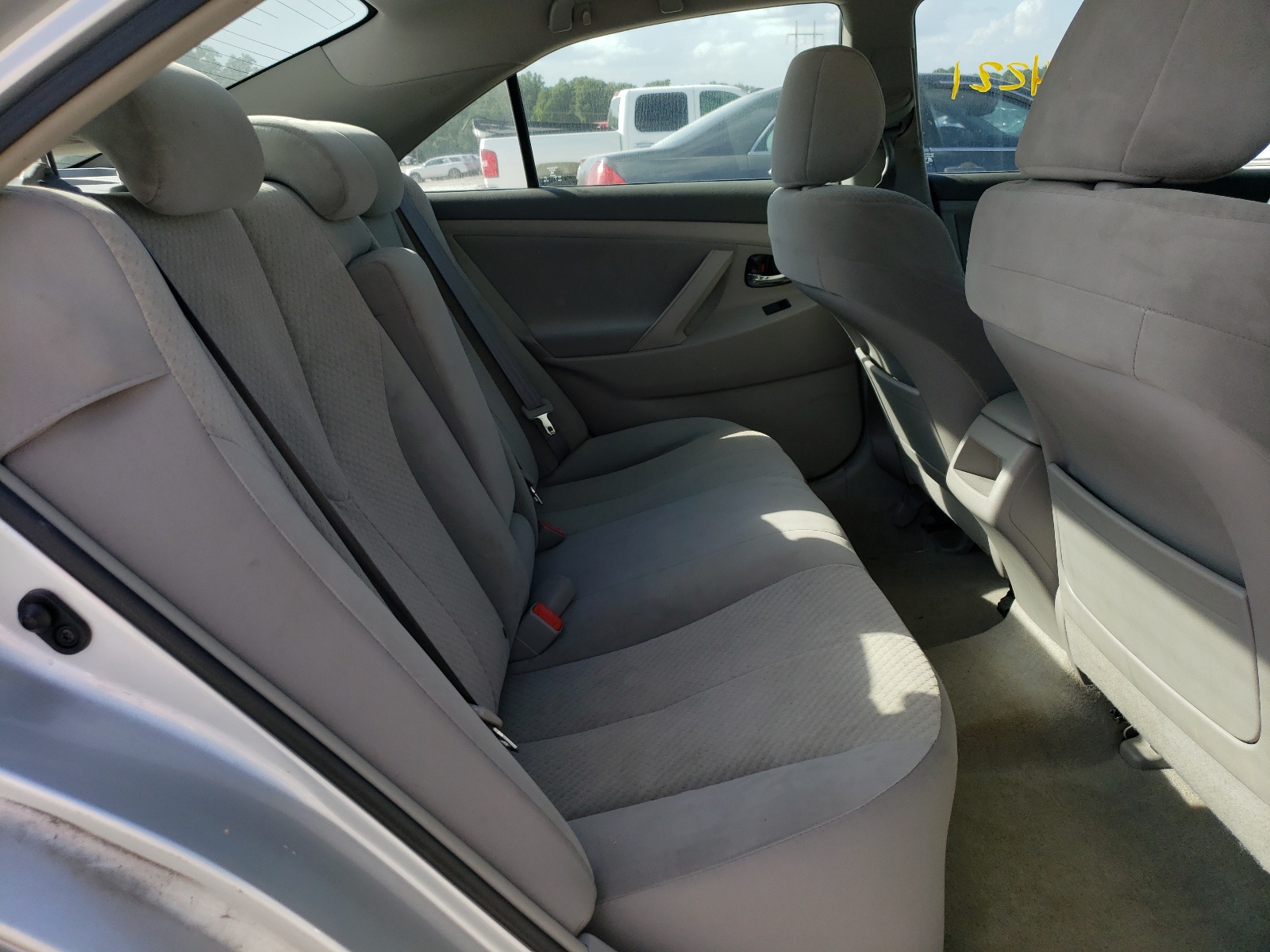 Photo 5 from auction – 2007 TOYOTA CAMRY LE with VIN 4T1BK46K77U044045