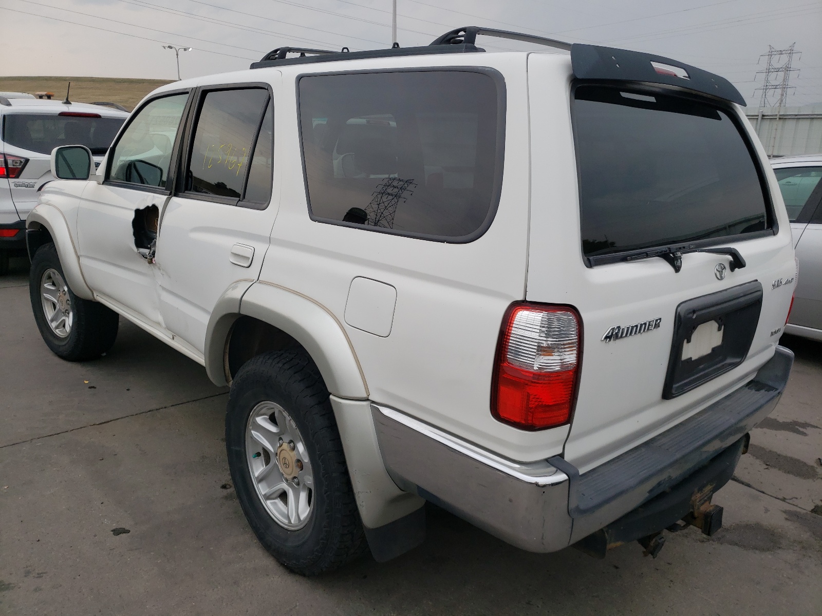 Photo 3 from auction – 2001 TOYOTA 4RUNNER SR with VIN JT3HN86R019053355