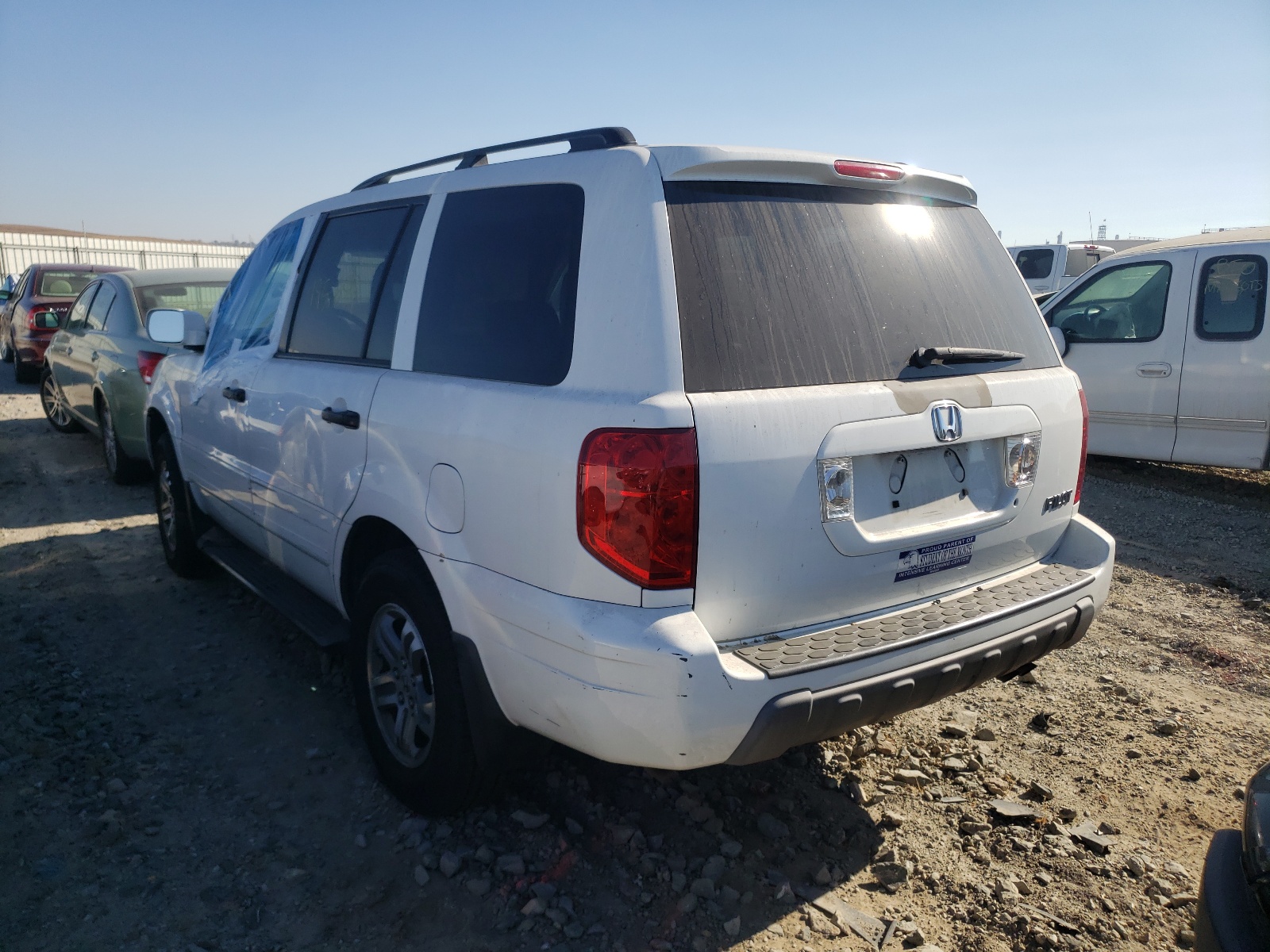 Photo 3 from auction – 2005 HONDA PILOT EXL with VIN 2HKYF18585H535563