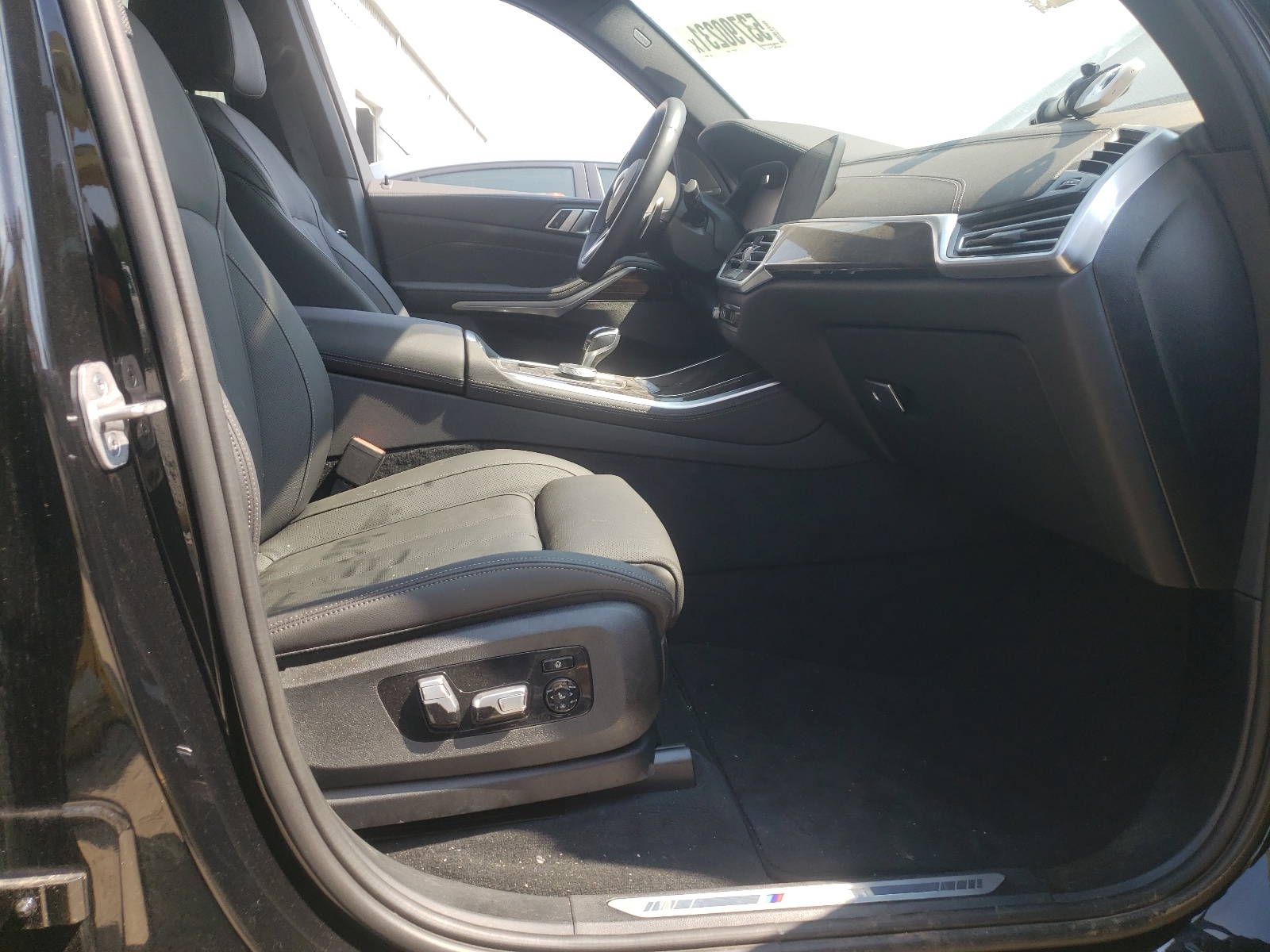 Photo 5 from auction – 2021 BMW X5 M50I with VIN 5UXJU4C04M9F09197