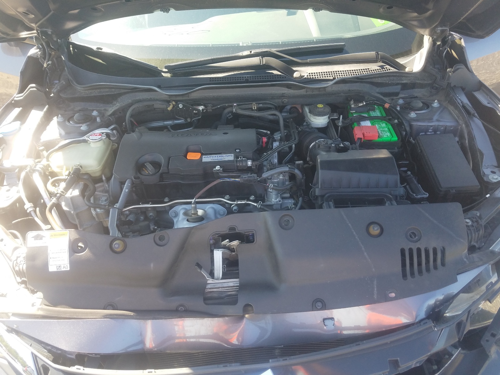 Photo 7 from auction – 2016 HONDA CIVIC LX with VIN 19XFC2F51GE057115